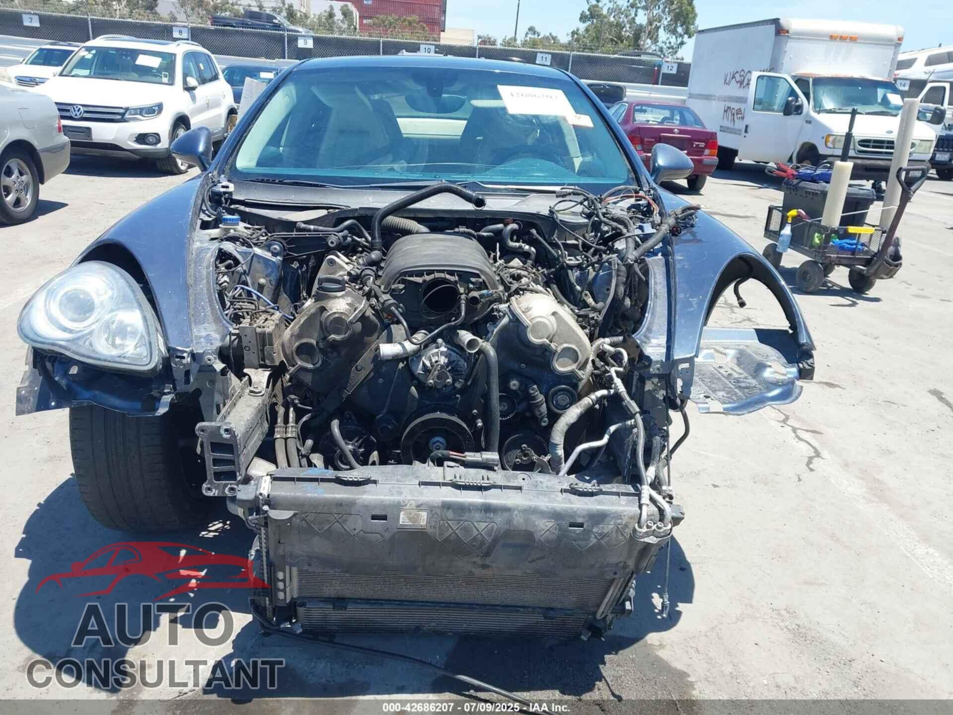 PORSCHE PANAMERA 2010 - WP0AB2A76AL061570