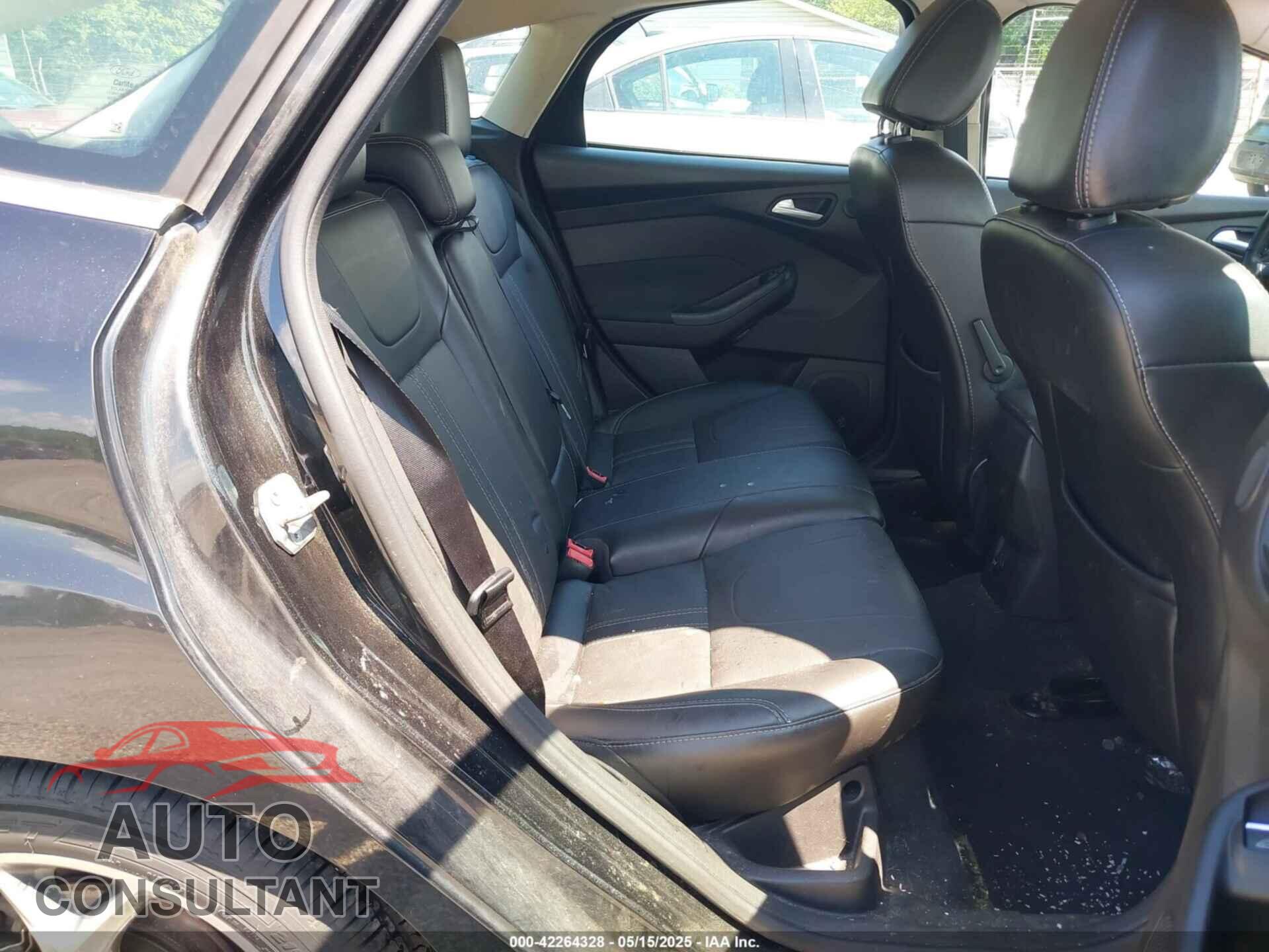 FORD FOCUS 2014 - 1FADP3N21EL193506