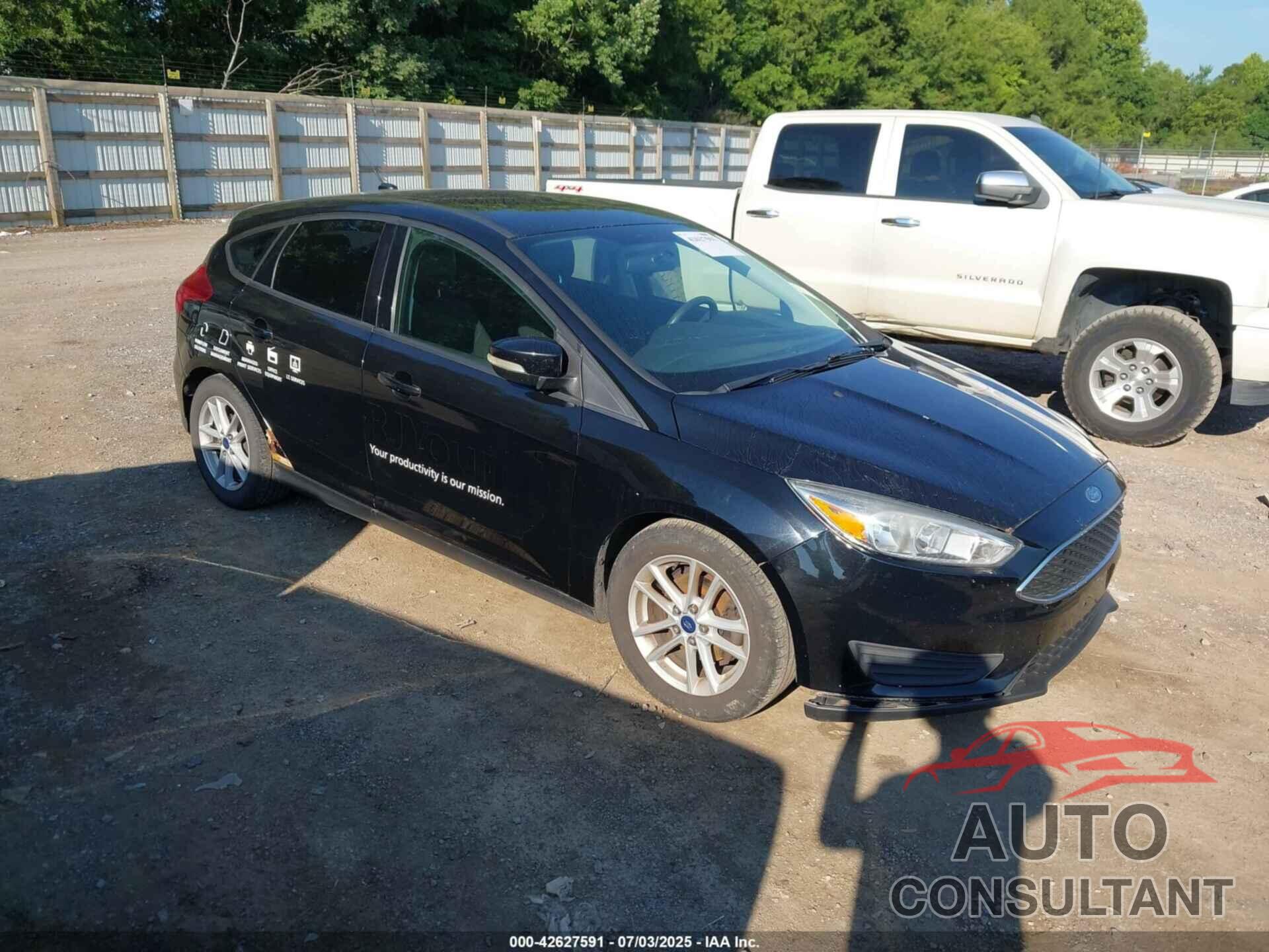 FORD FOCUS 2017 - 1FADP3K25HL300484