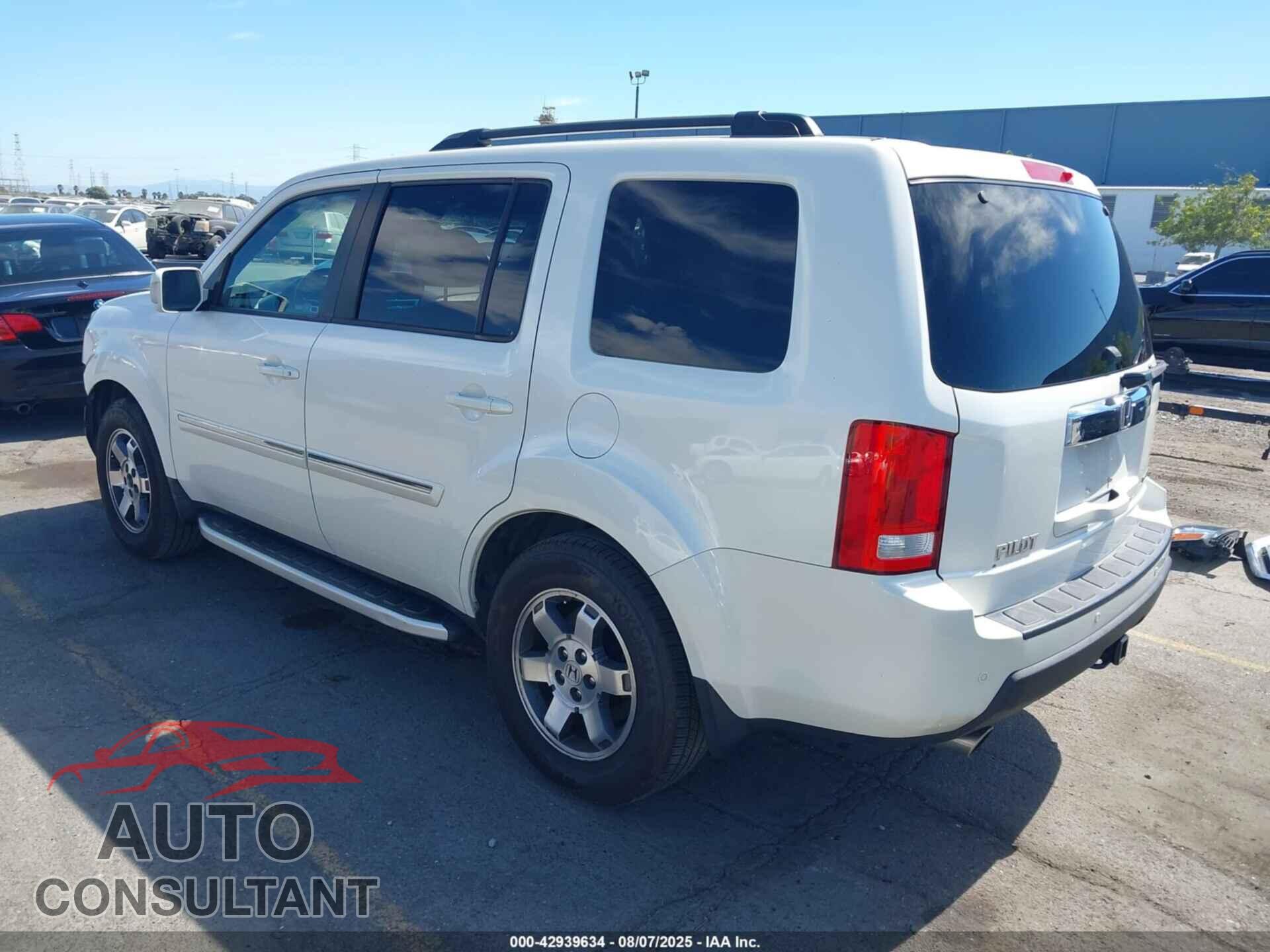 HONDA PILOT 2011 - 5FNYF3H98BB034357