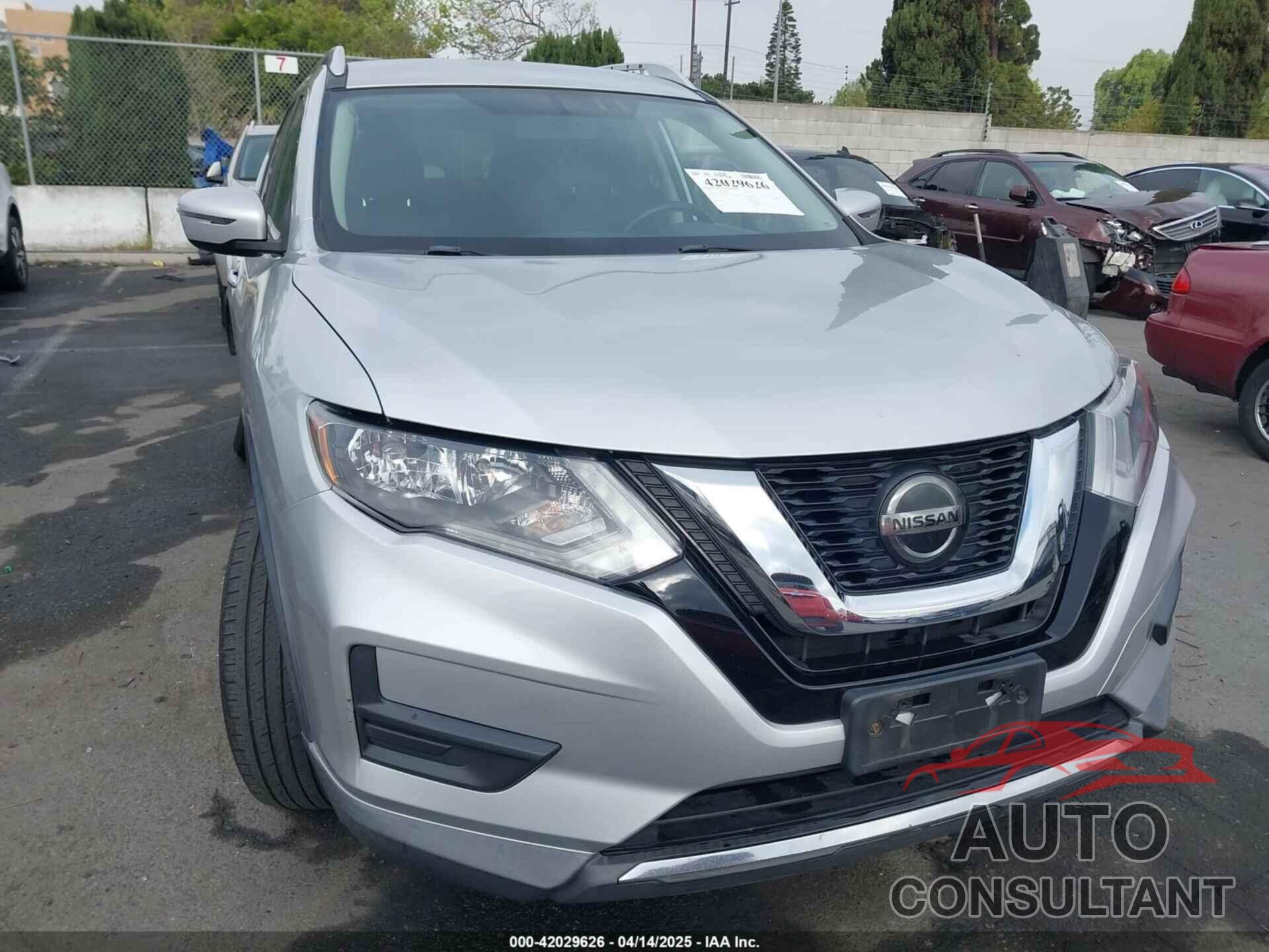 NISSAN ROGUE 2018 - KNMAT2MT9JP618356