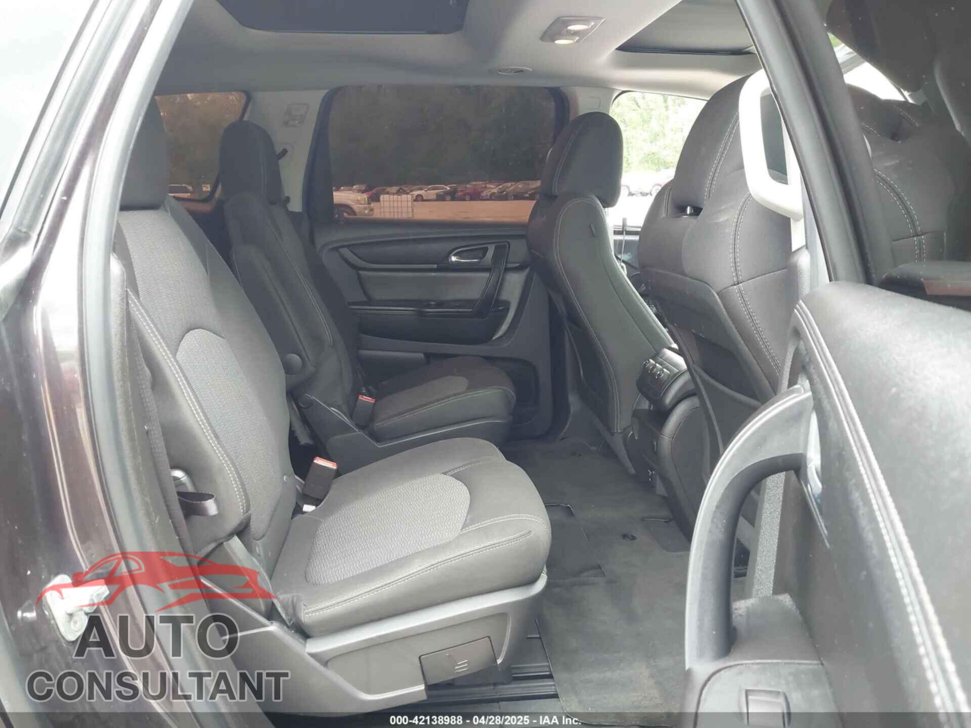 CHEVROLET TRAVERSE 2015 - 1GNKVGKD2FJ201718