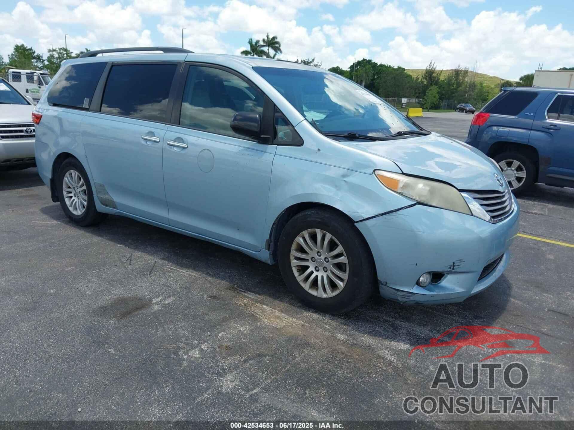 TOYOTA SIENNA 2015 - 5TDYK3DC3FS537633