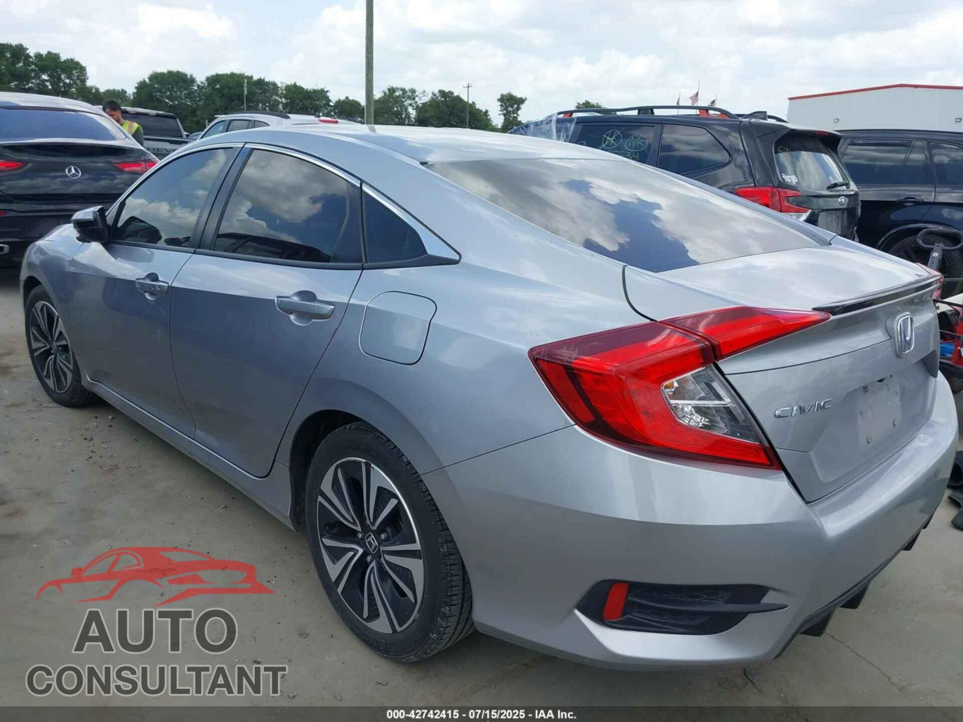 HONDA CIVIC 2019 - 2HGFC2F84KH518946
