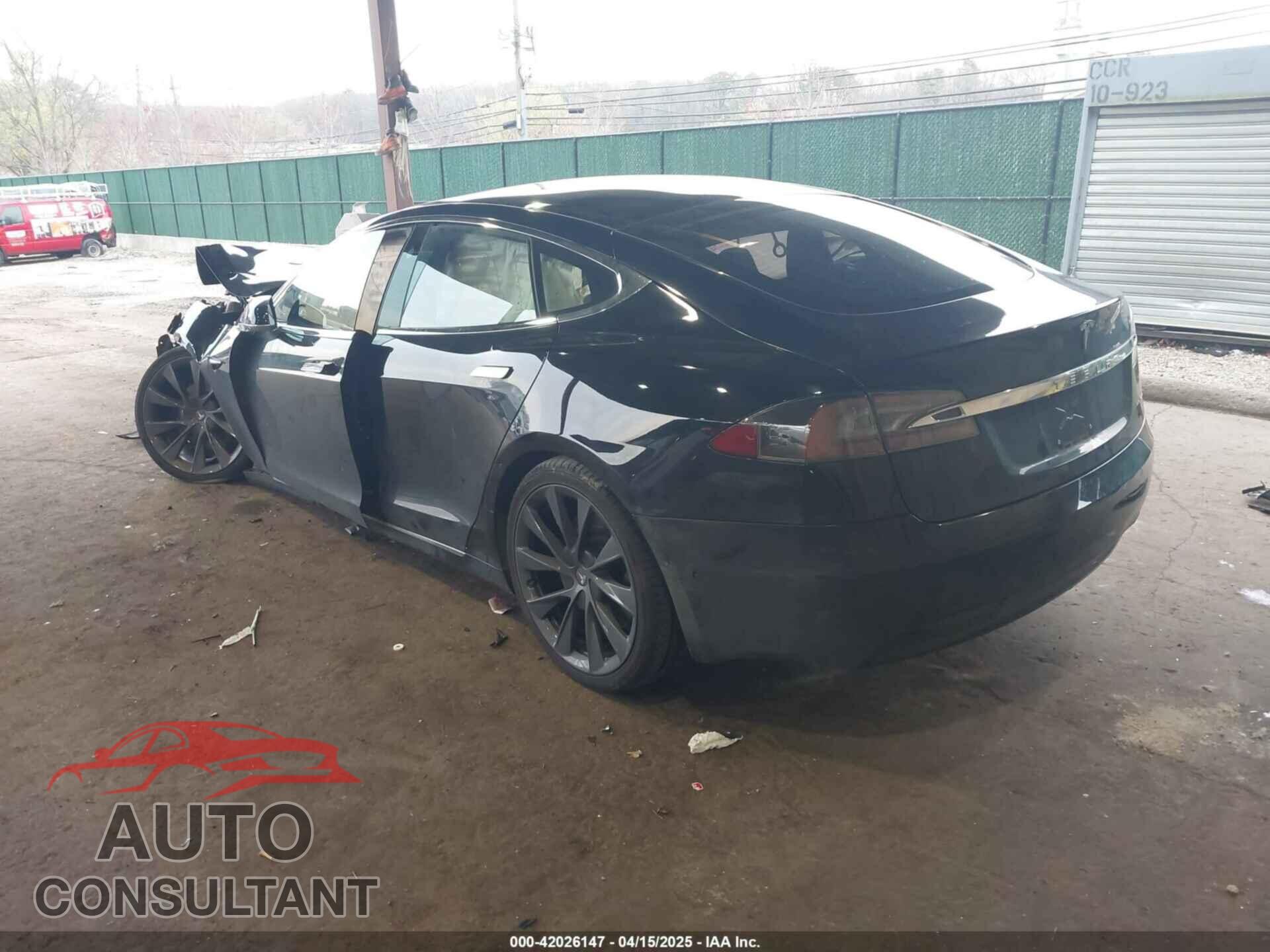 TESLA MODEL S 2021 - 5YJSA1E28MF425446