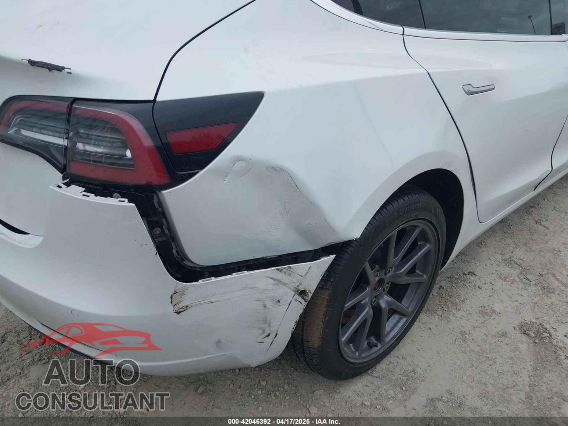 TESLA MODEL 3 2018 - 5YJ3E1EA5JF155507