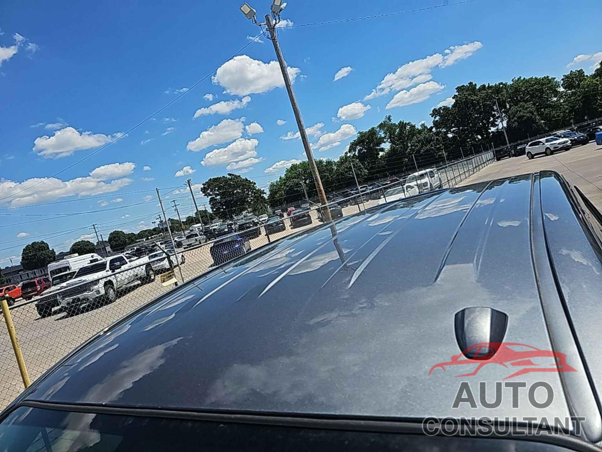 NISSAN TITAN 2018 - 1N6AA1E59JN544445