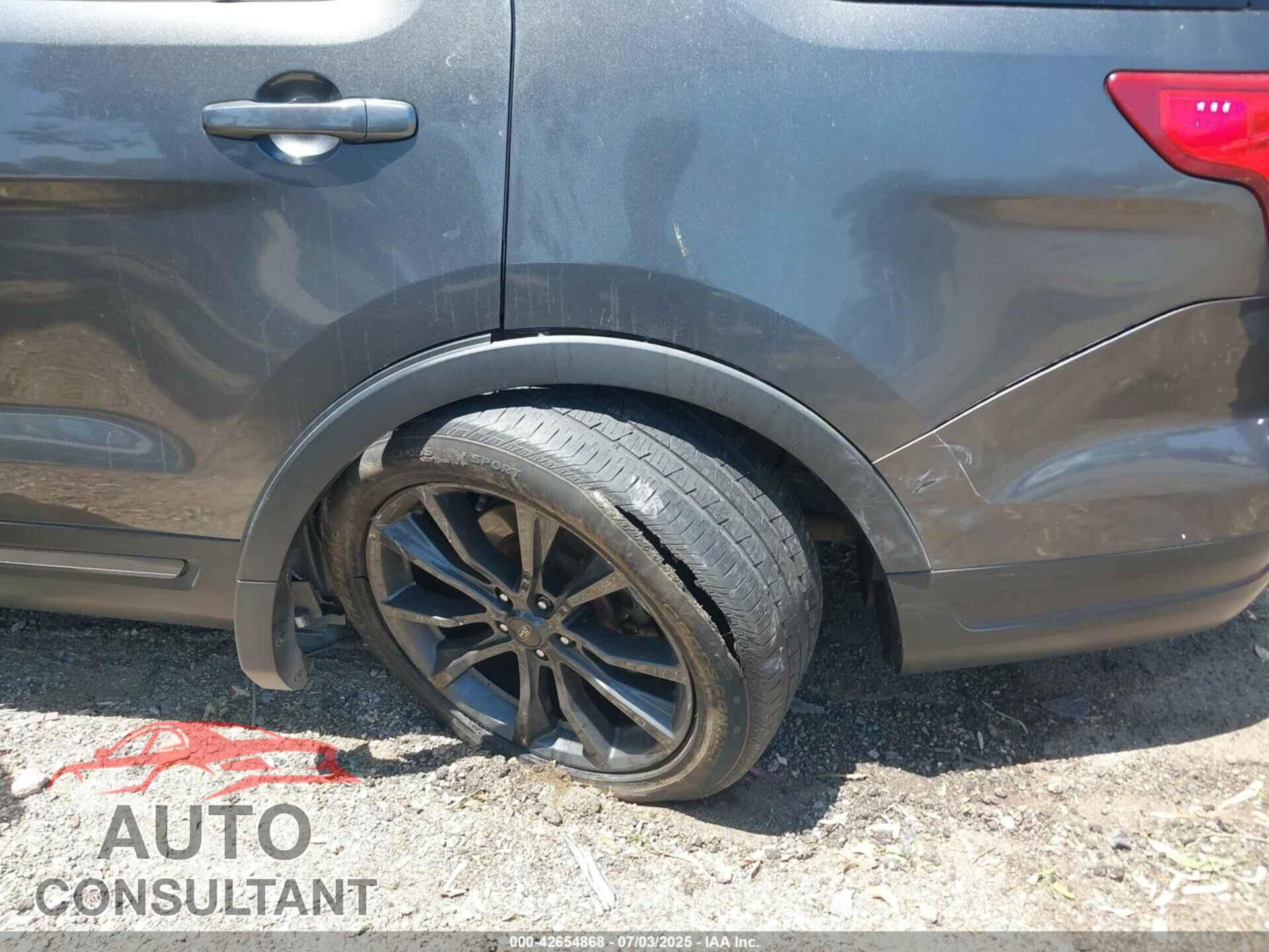 FORD EXPLORER 2018 - 1FM5K7D85JGB31809