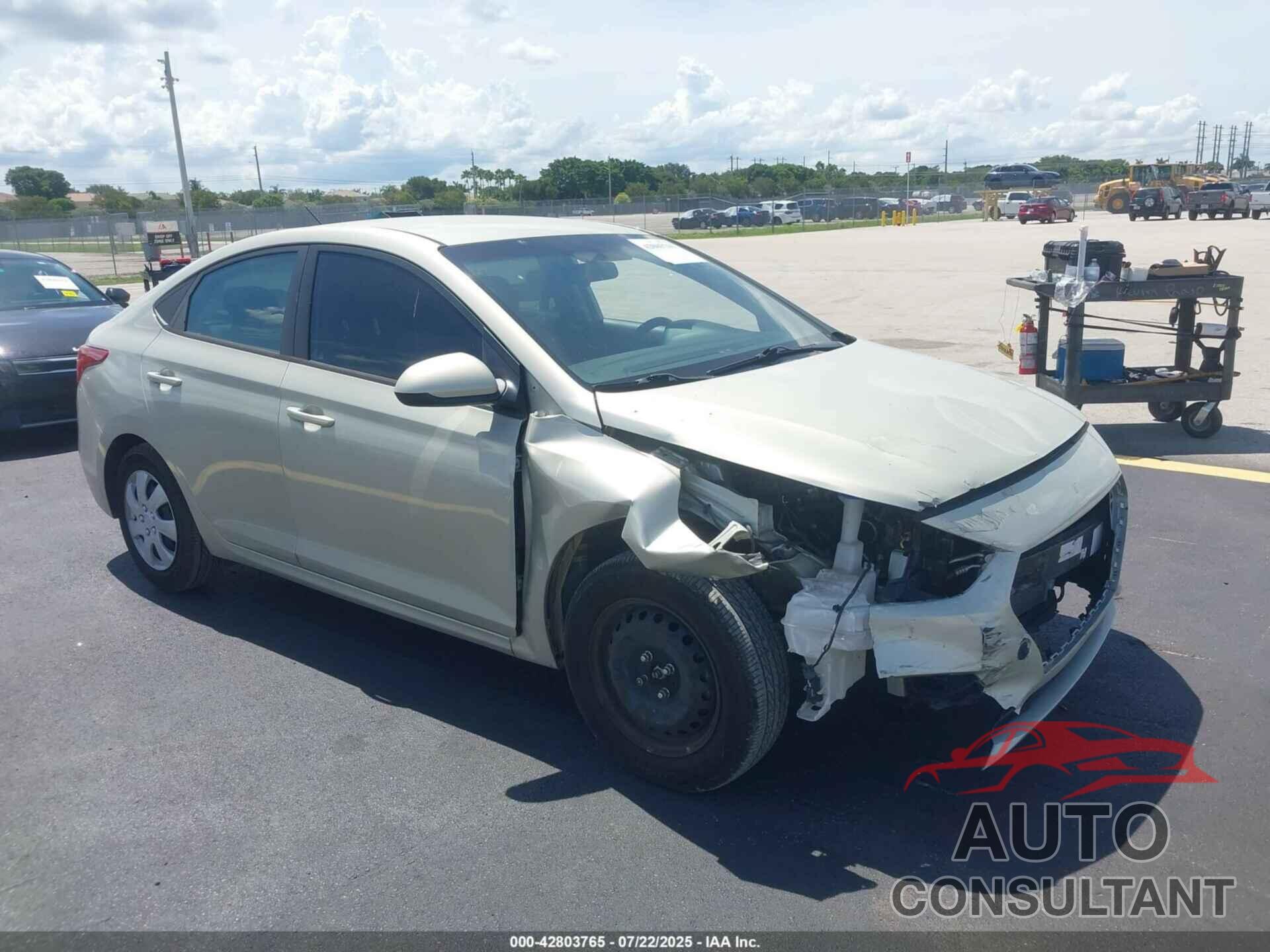 HYUNDAI ACCENT 2019 - 3KPC24A32KE041120
