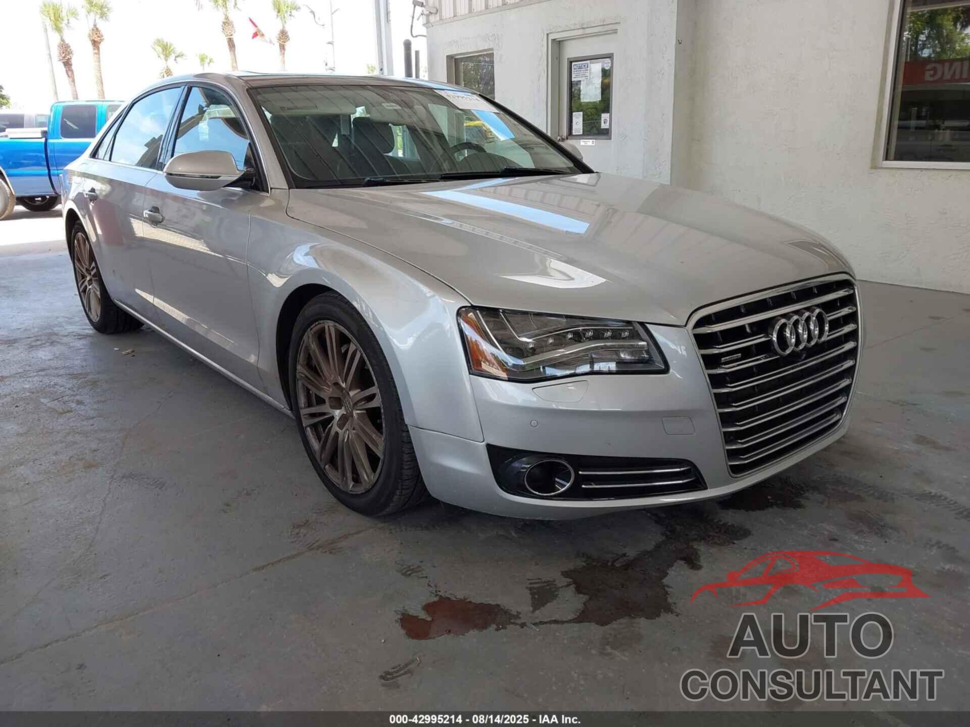 AUDI A8 L 2014 - WAURGAFDXEN008763