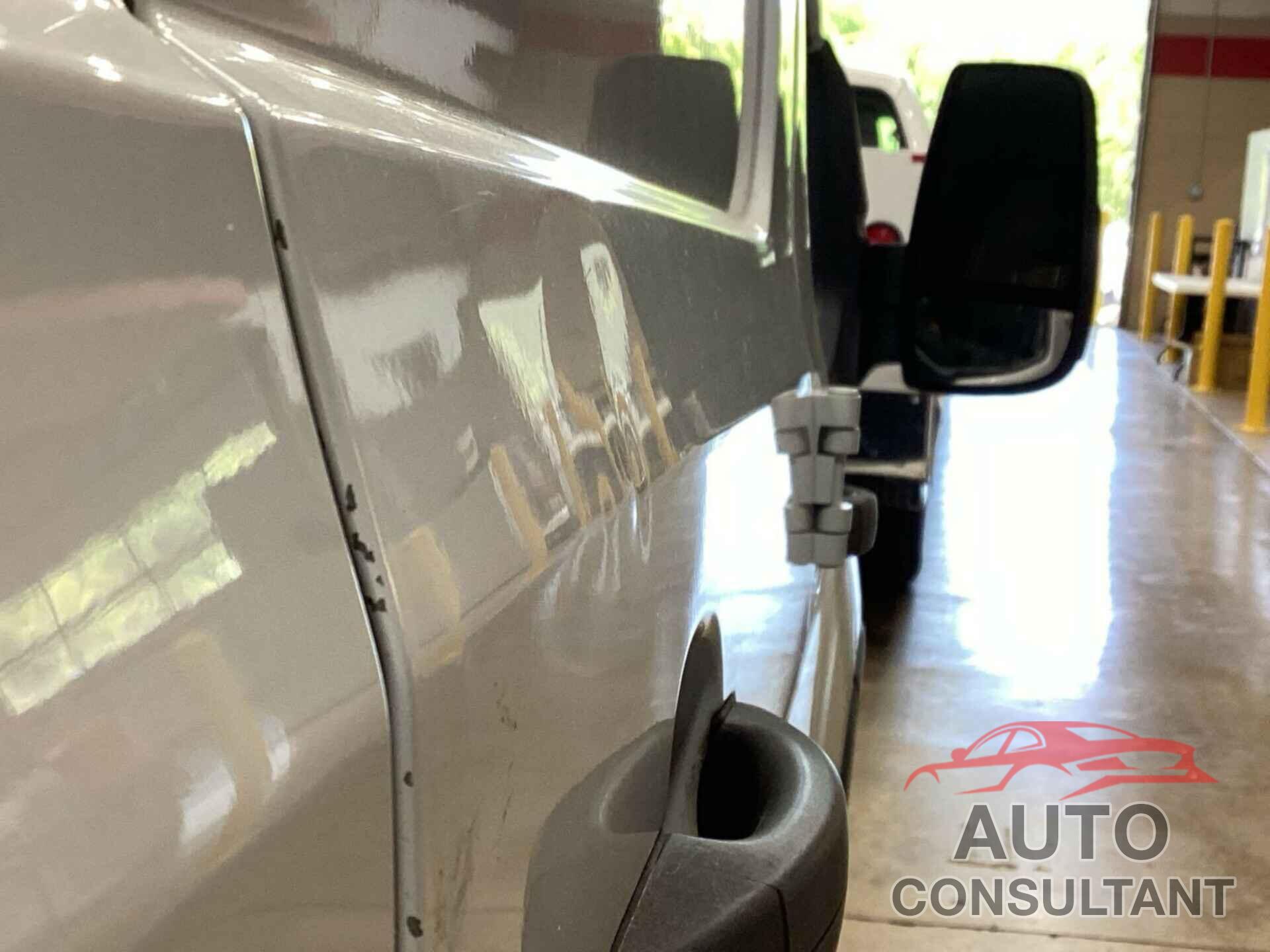 FORD TRANSIT 2018 - 1FTYE1ZM6JKB56193