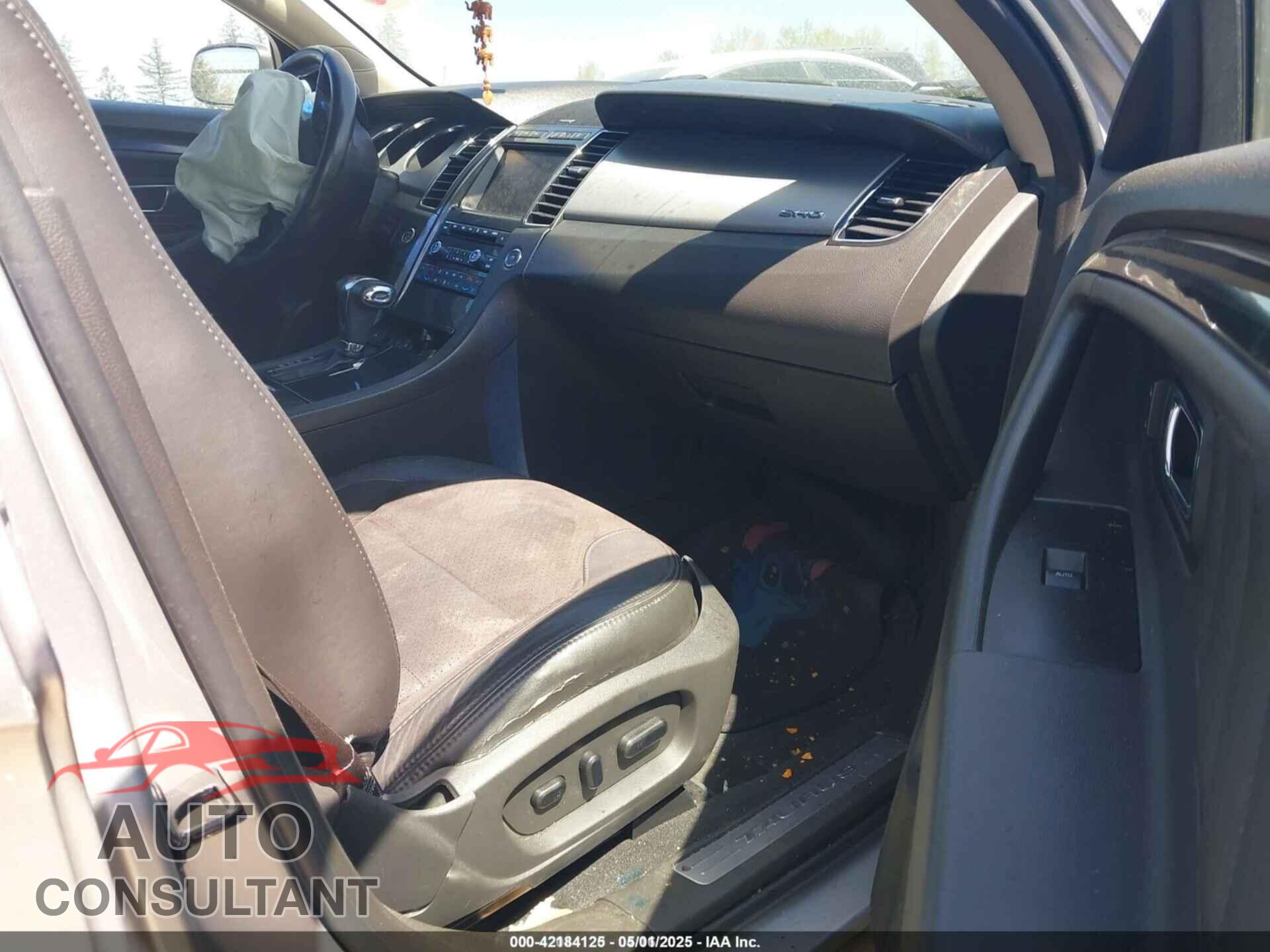FORD TAURUS 2011 - 1FAHP2KT8BG143084