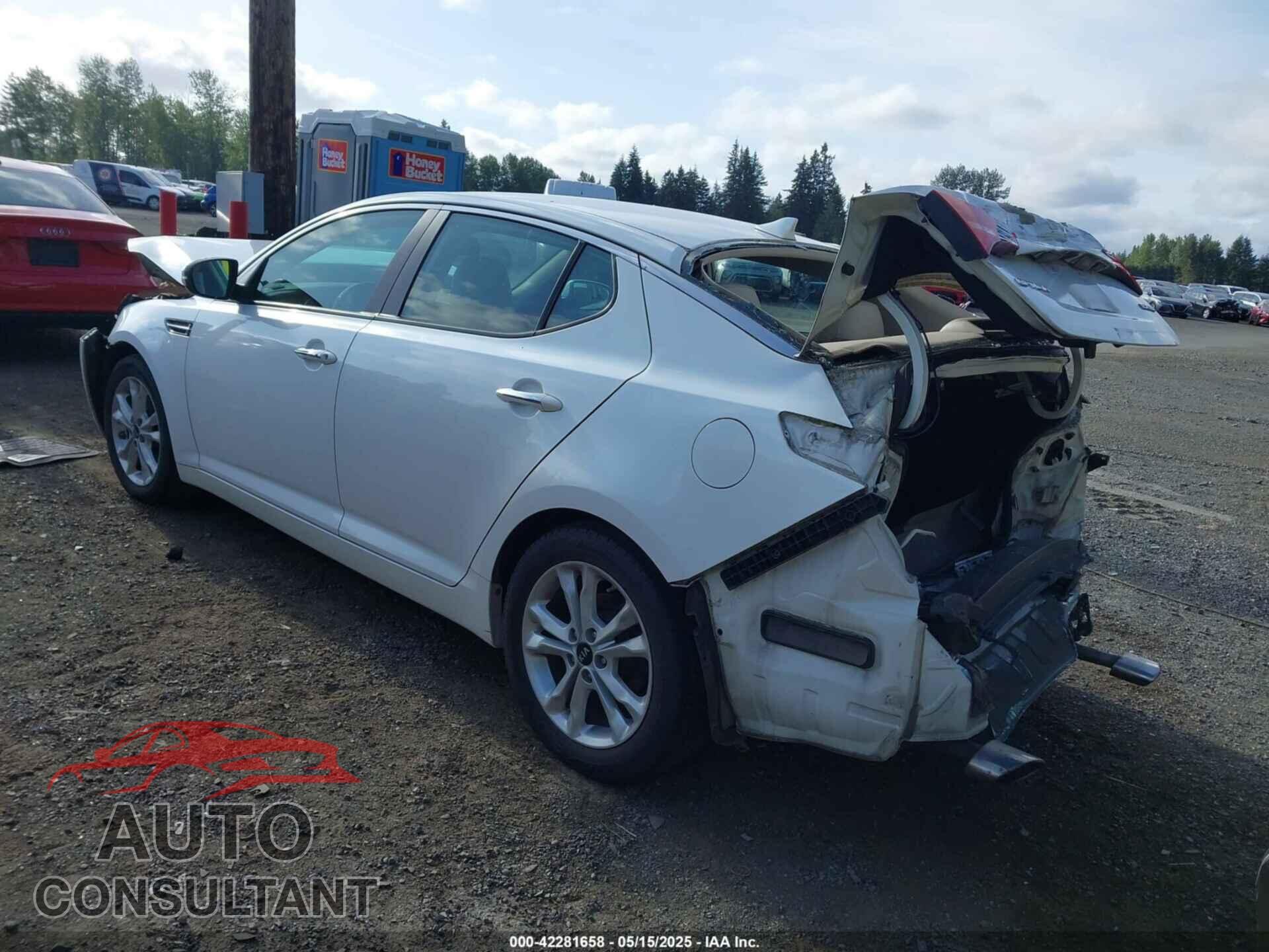 KIA OPTIMA 2011 - KNAGN4A73B5119084