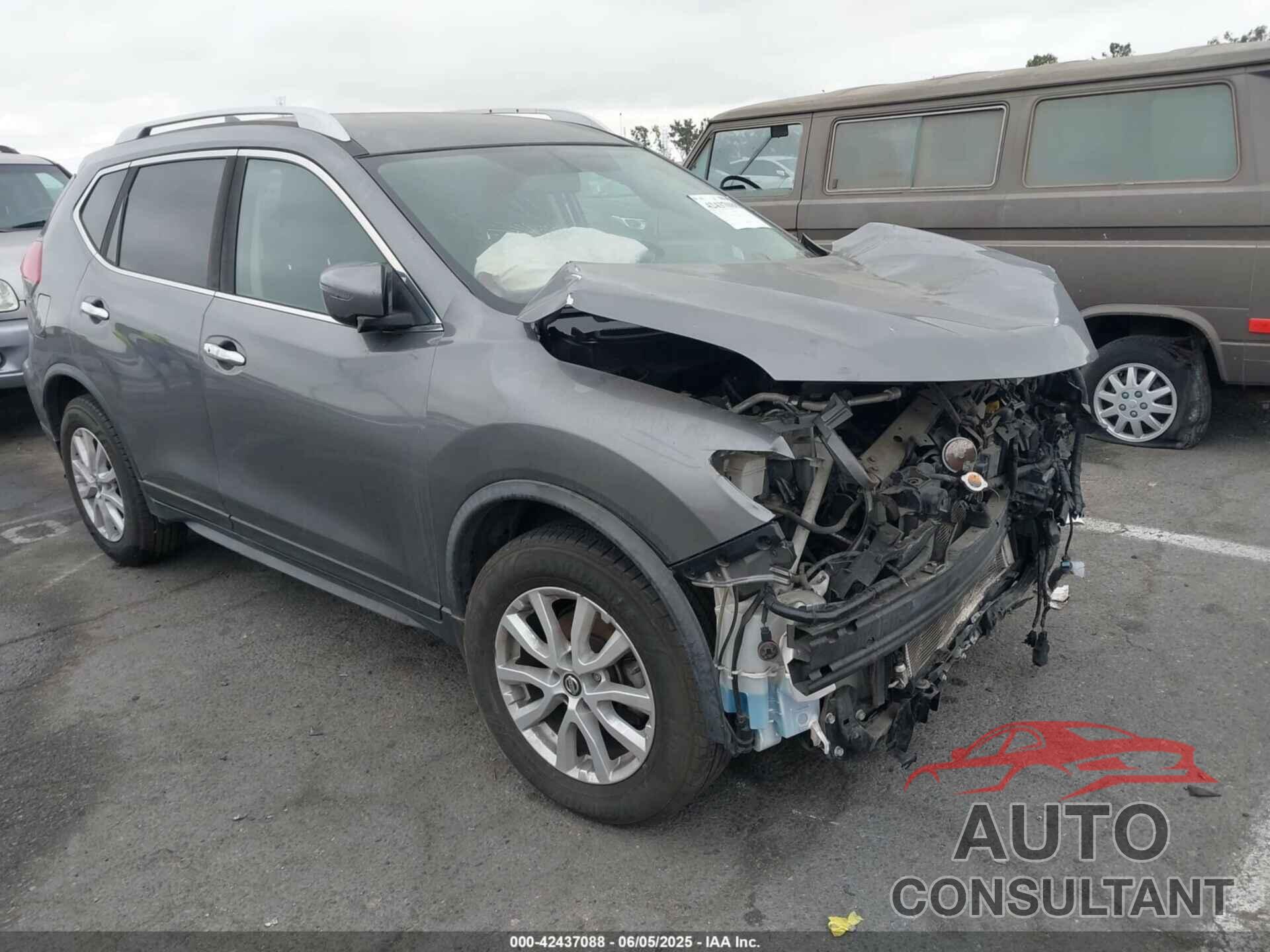 NISSAN ROGUE 2018 - JN8AT2MT7JW460173