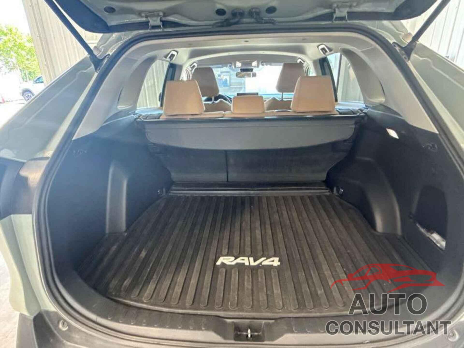 TOYOTA RAV4 2022 - JTMW1RFV4ND088775