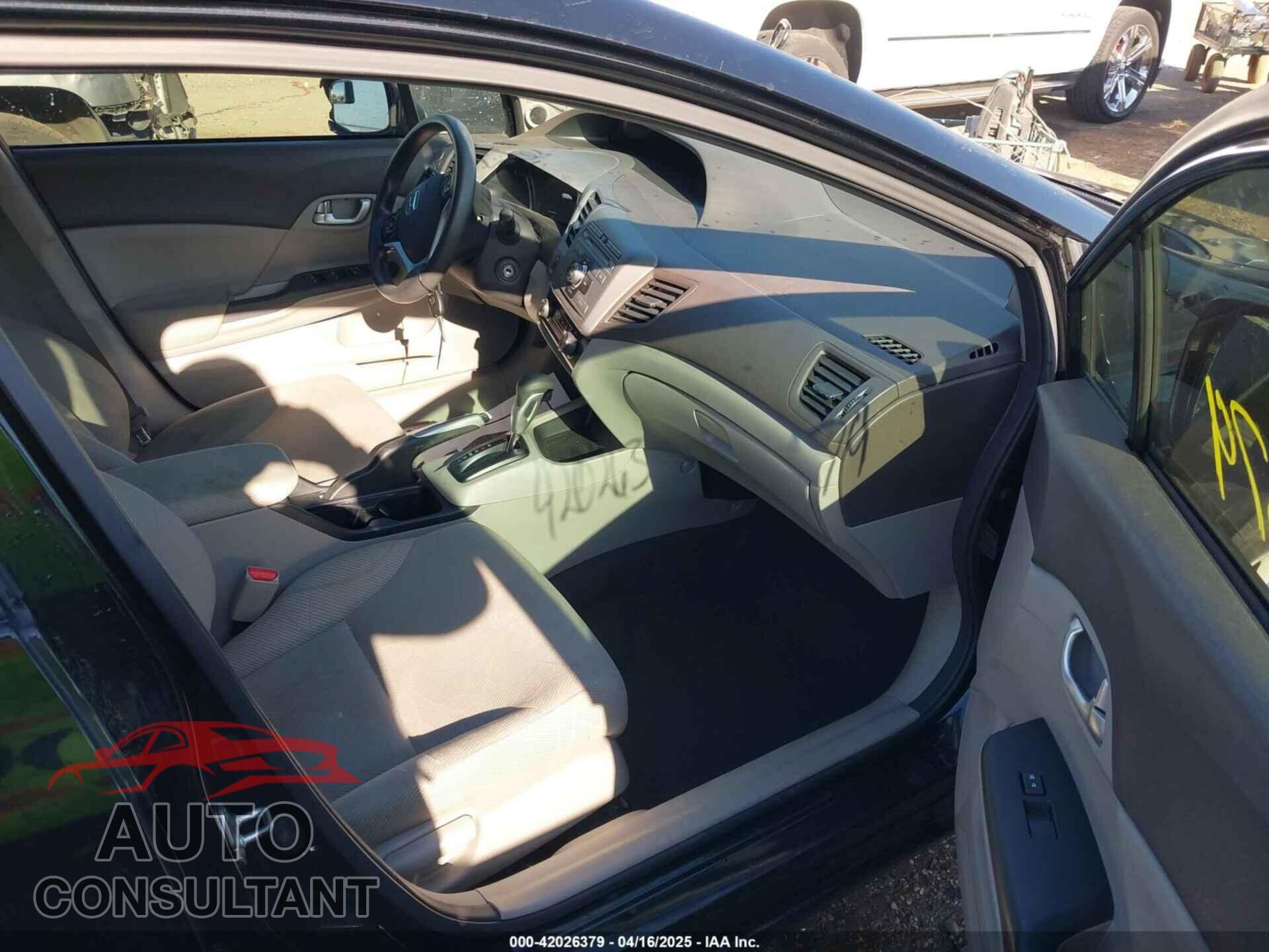 HONDA CIVIC 2012 - 2HGFB2F86CH500341