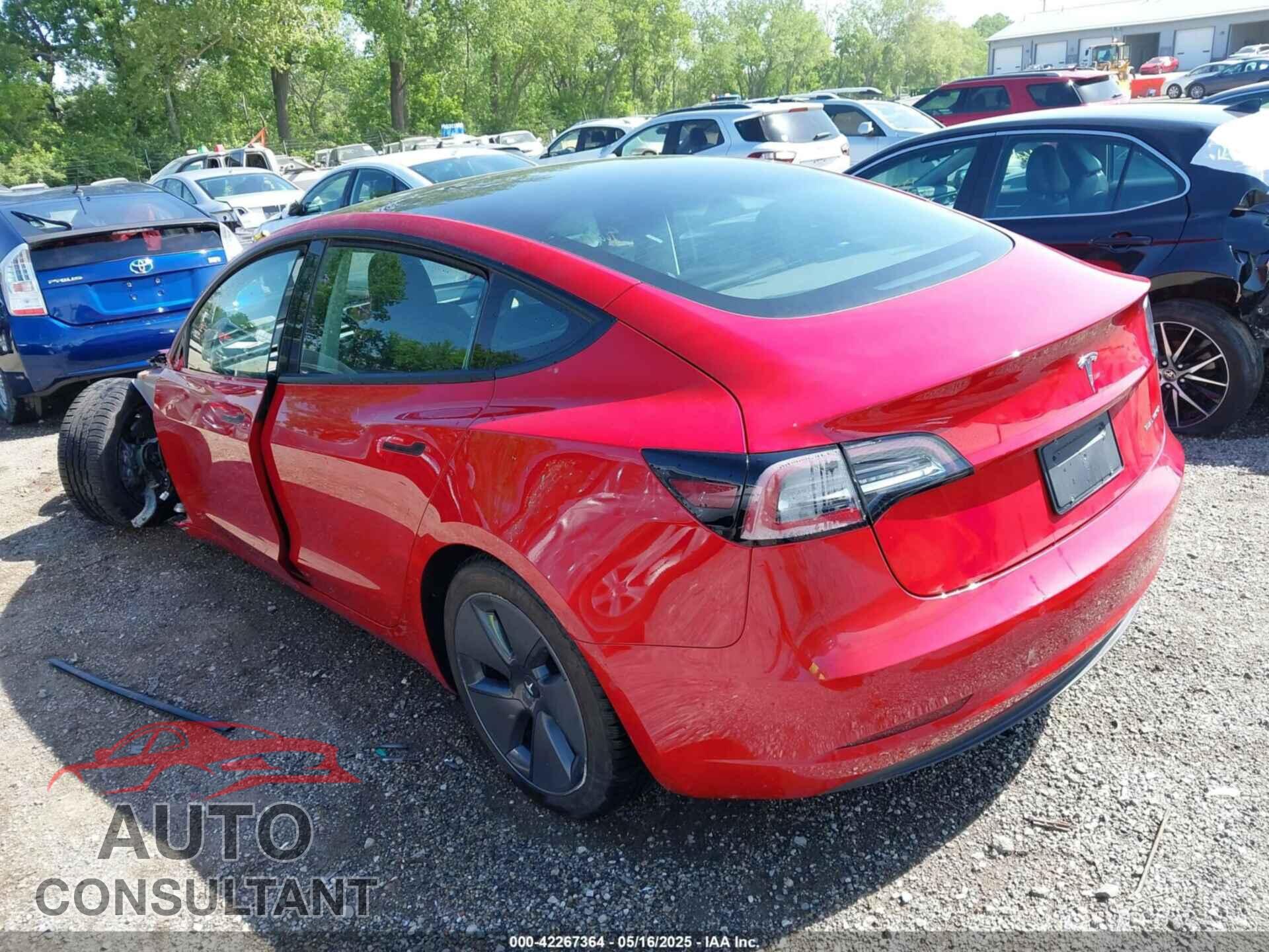 TESLA MODEL 3 2022 - 5YJ3E1EB5NF135319