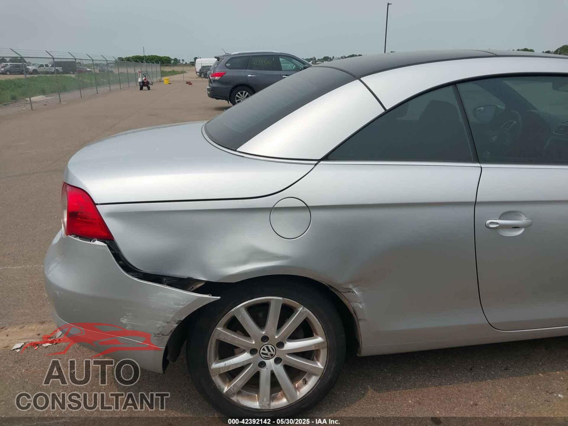 VOLKSWAGEN EOS 2011 - WVWBA7AH2BV000560