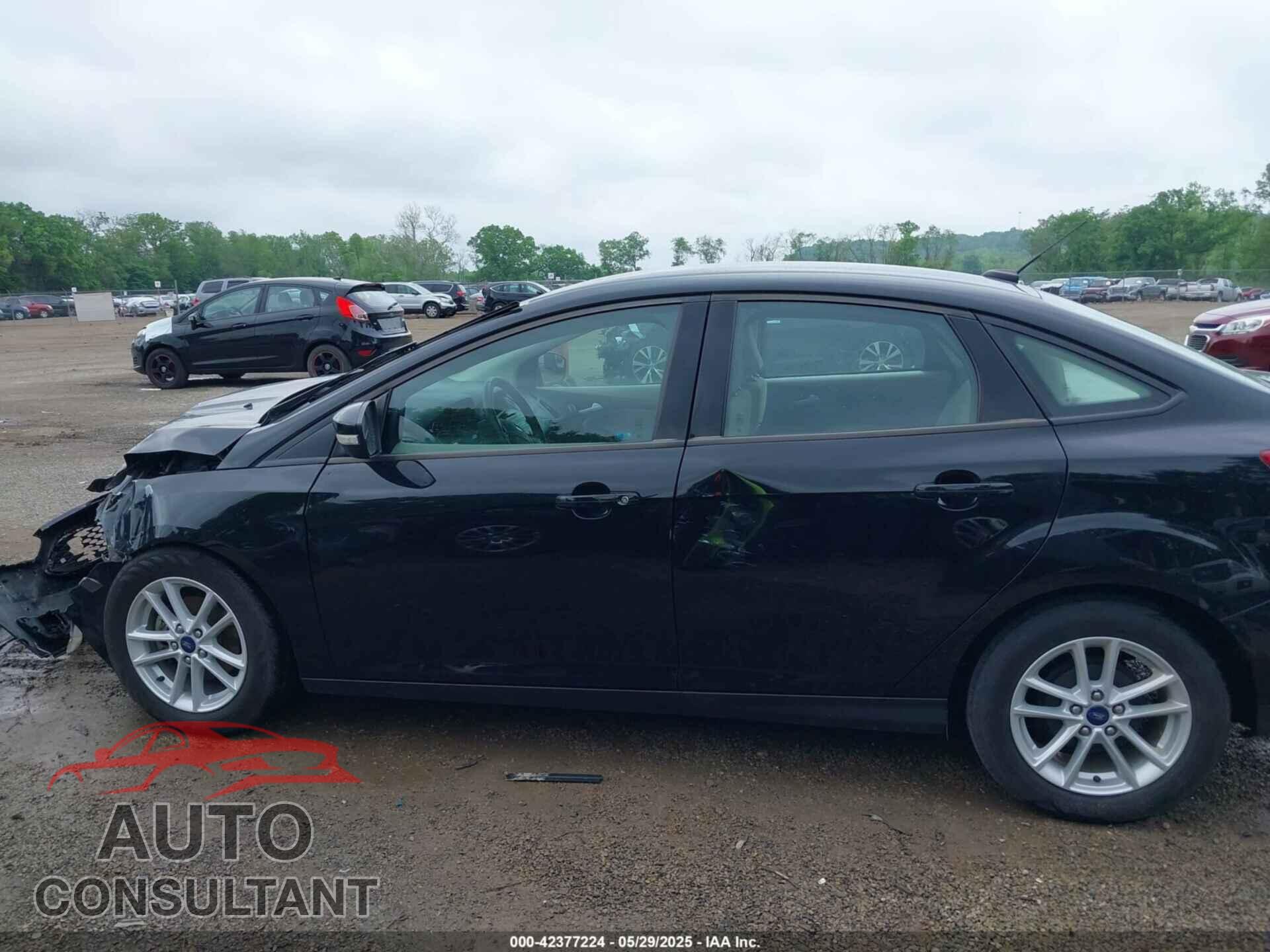 FORD FOCUS 2017 - 1FADP3F23HL346826