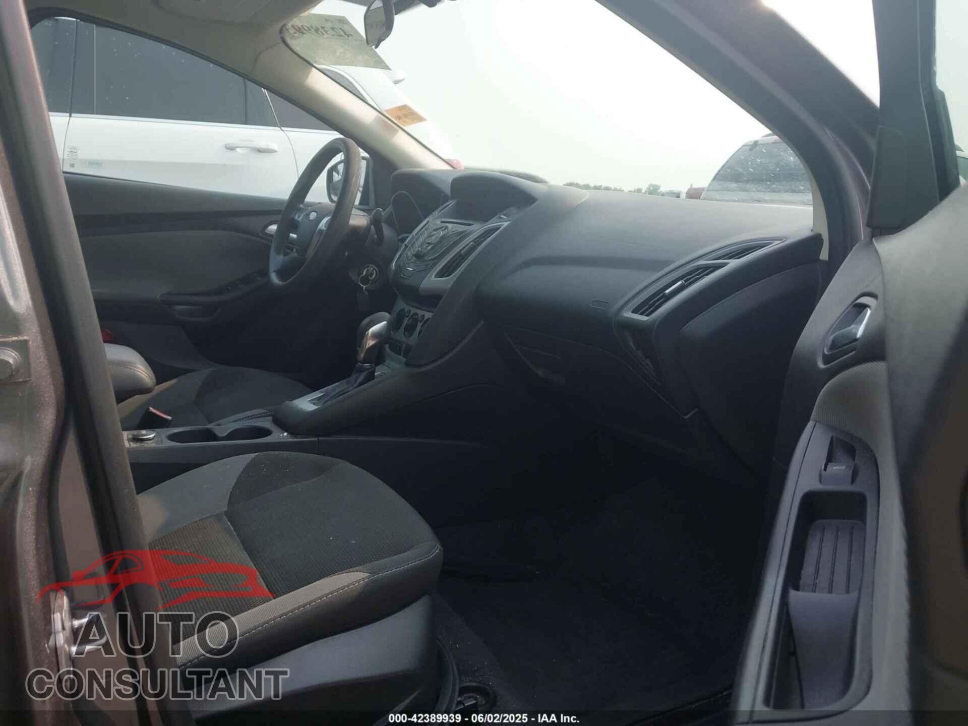 FORD FOCUS 2012 - 1FAHP3F24CL227225