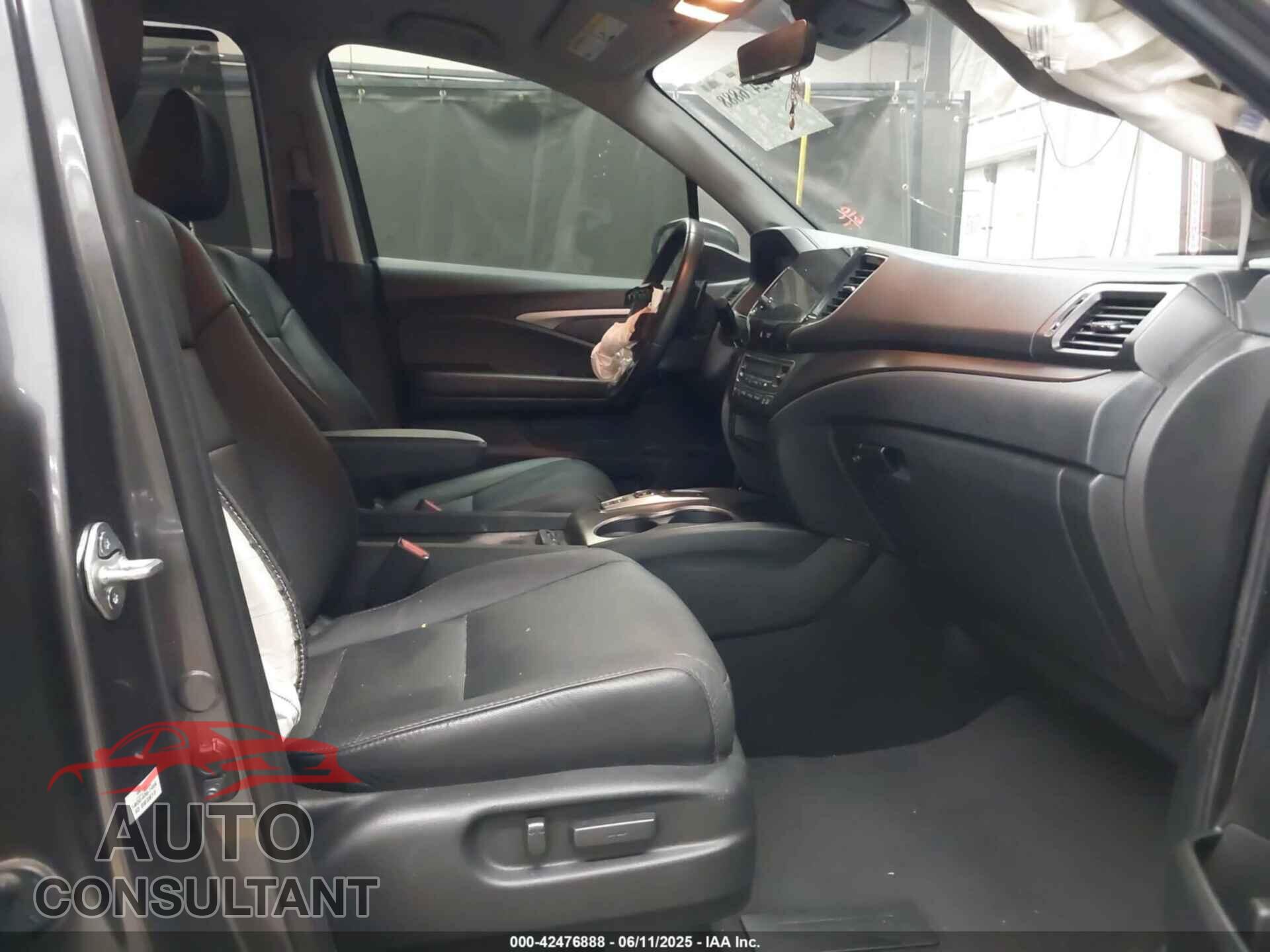 HONDA PILOT 2021 - 5FNYF5H55MB041584