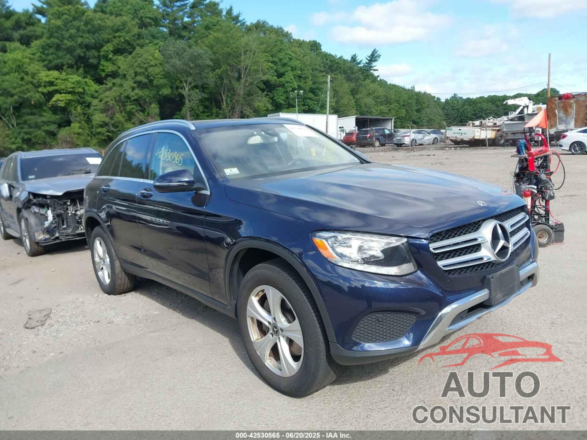 MERCEDES-BENZ GLC 300 2018 - WDC0G4KB9JV069446