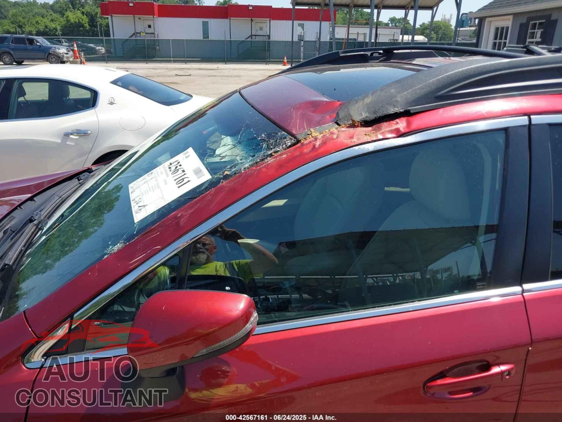 SUBARU OUTBACK 2019 - 4S4BSENC0K3301237