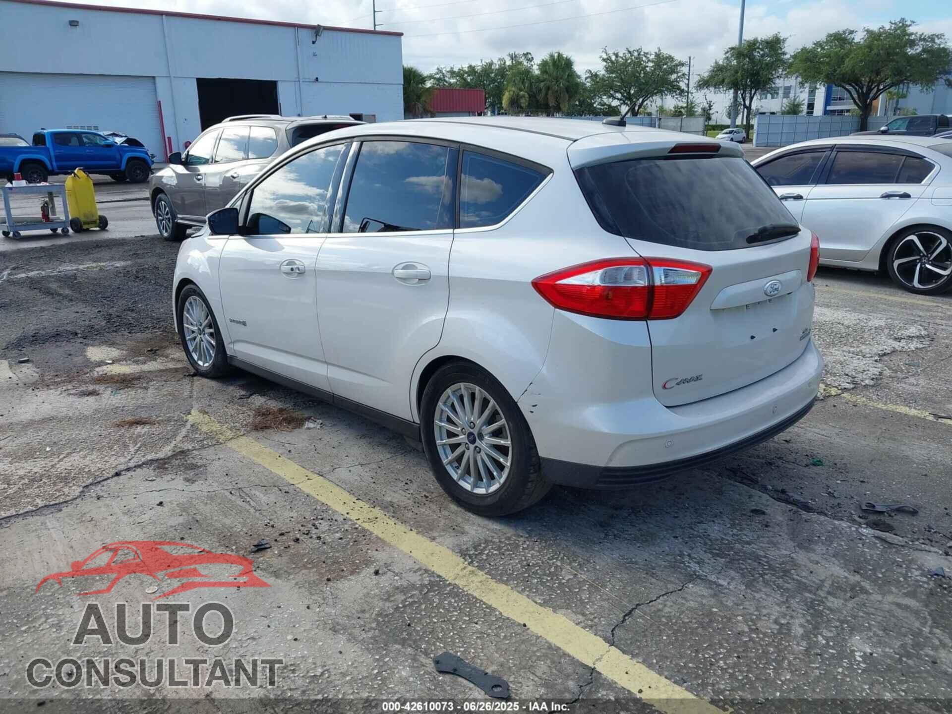FORD C-MAX 2016 - 1FADP5BU6GL121012