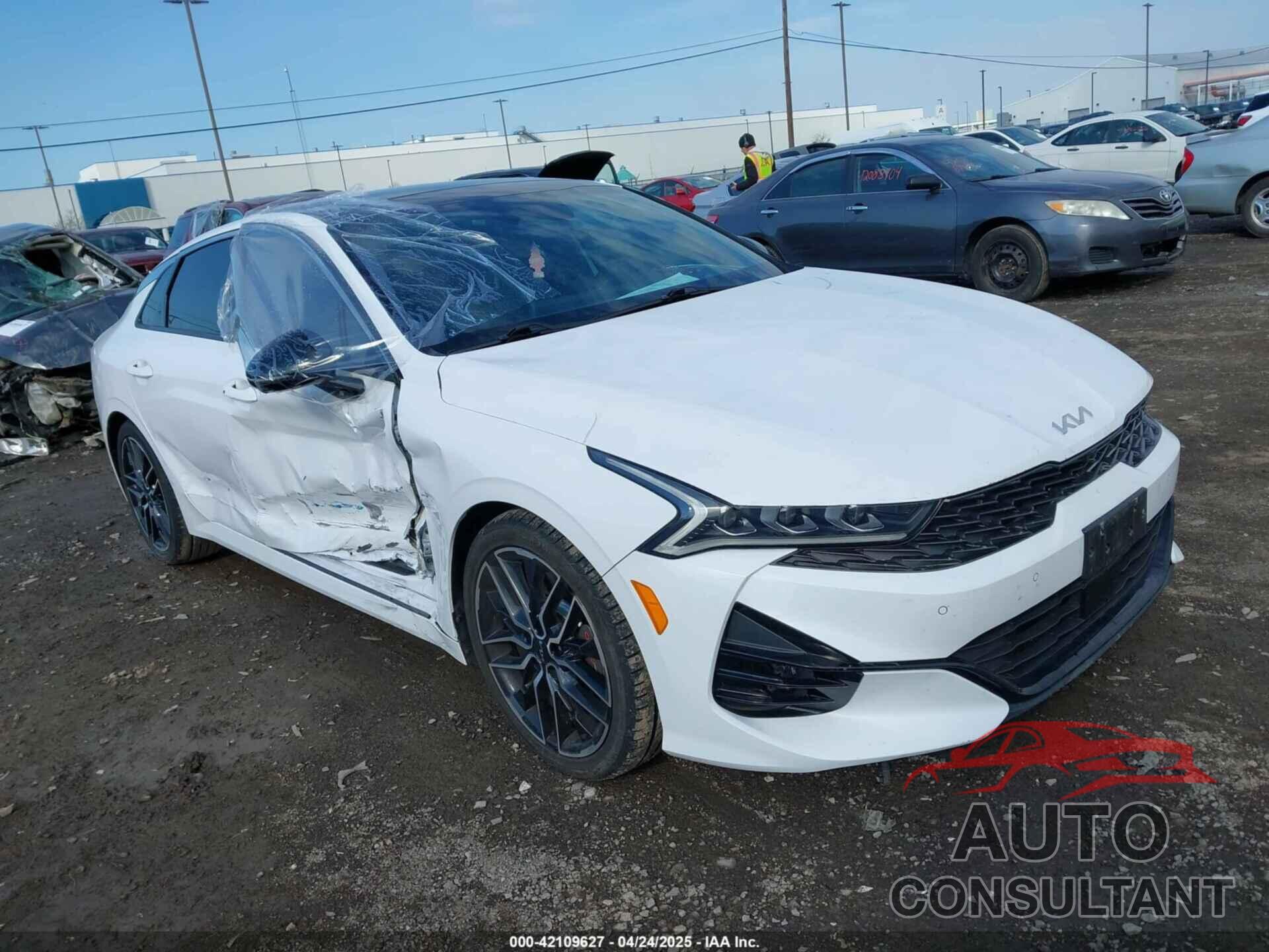 KIA K5 2022 - 5XXG44J80NG134348