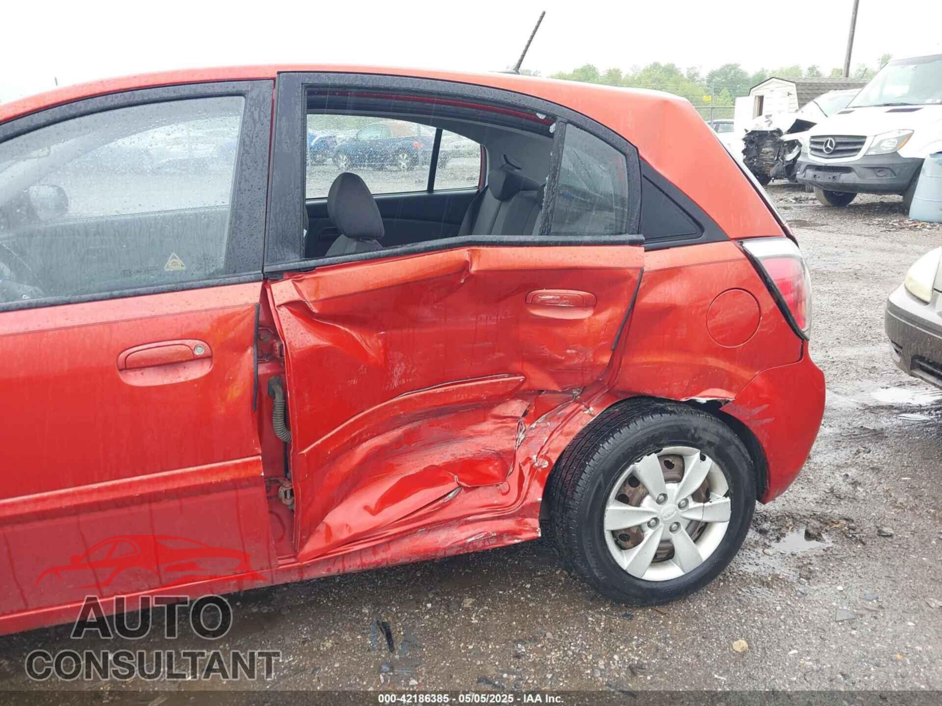 KIA RIO5 2011 - KNADH5A32B6768298