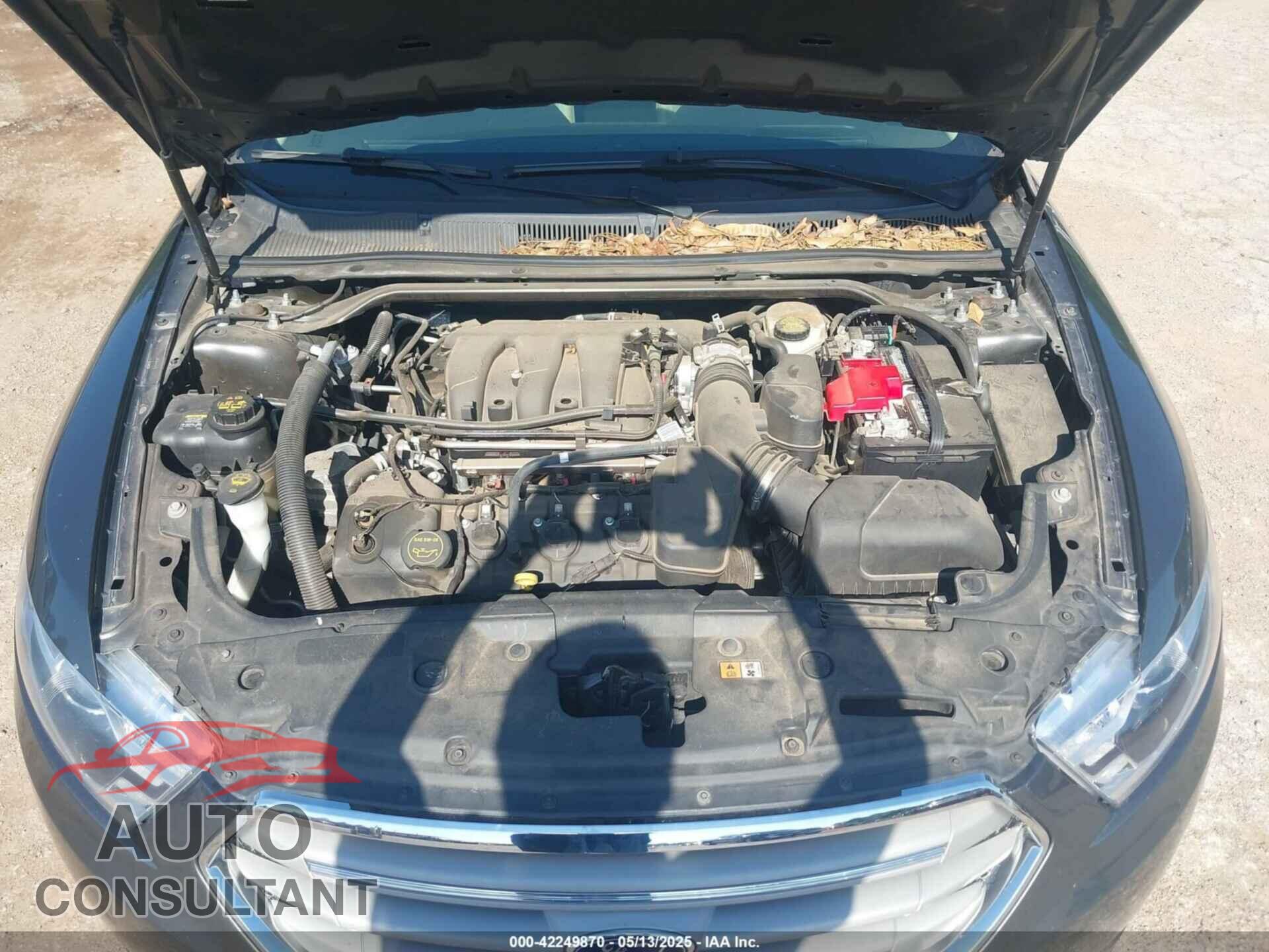 FORD TAURUS 2017 - 1FAHP2D81HG110235