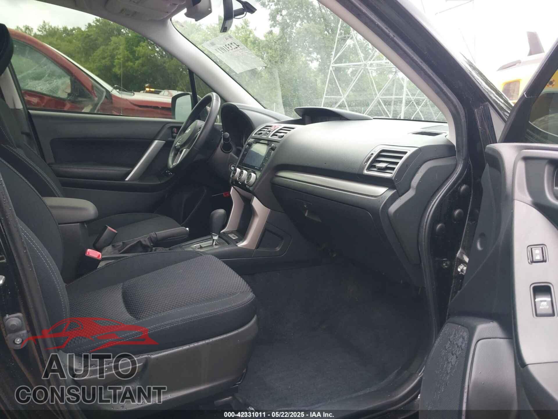 SUBARU FORESTER 2017 - JF2SJAEC6HH543964