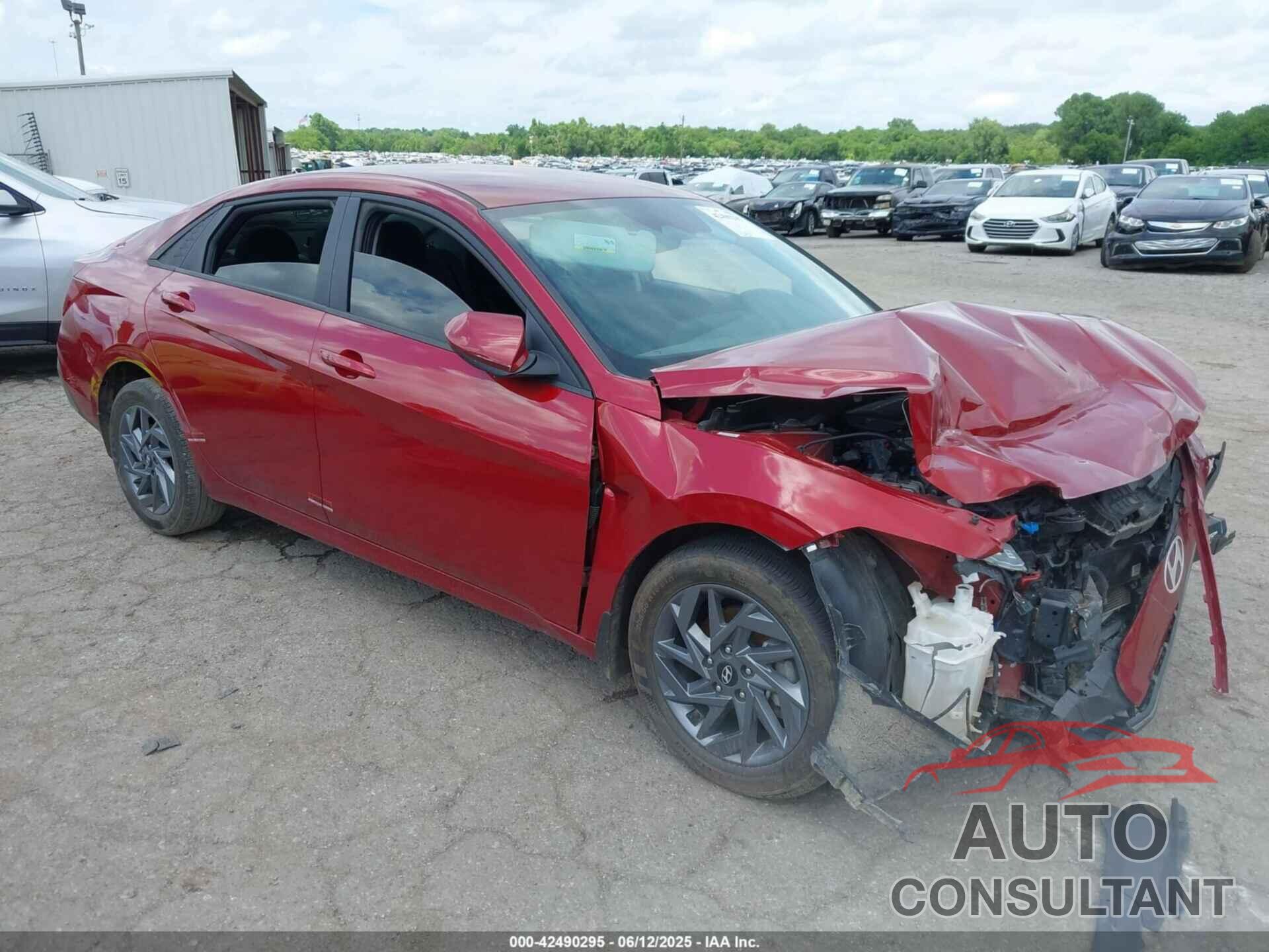 HYUNDAI ELANTRA 2024 - KMHLM4DG0RU702014