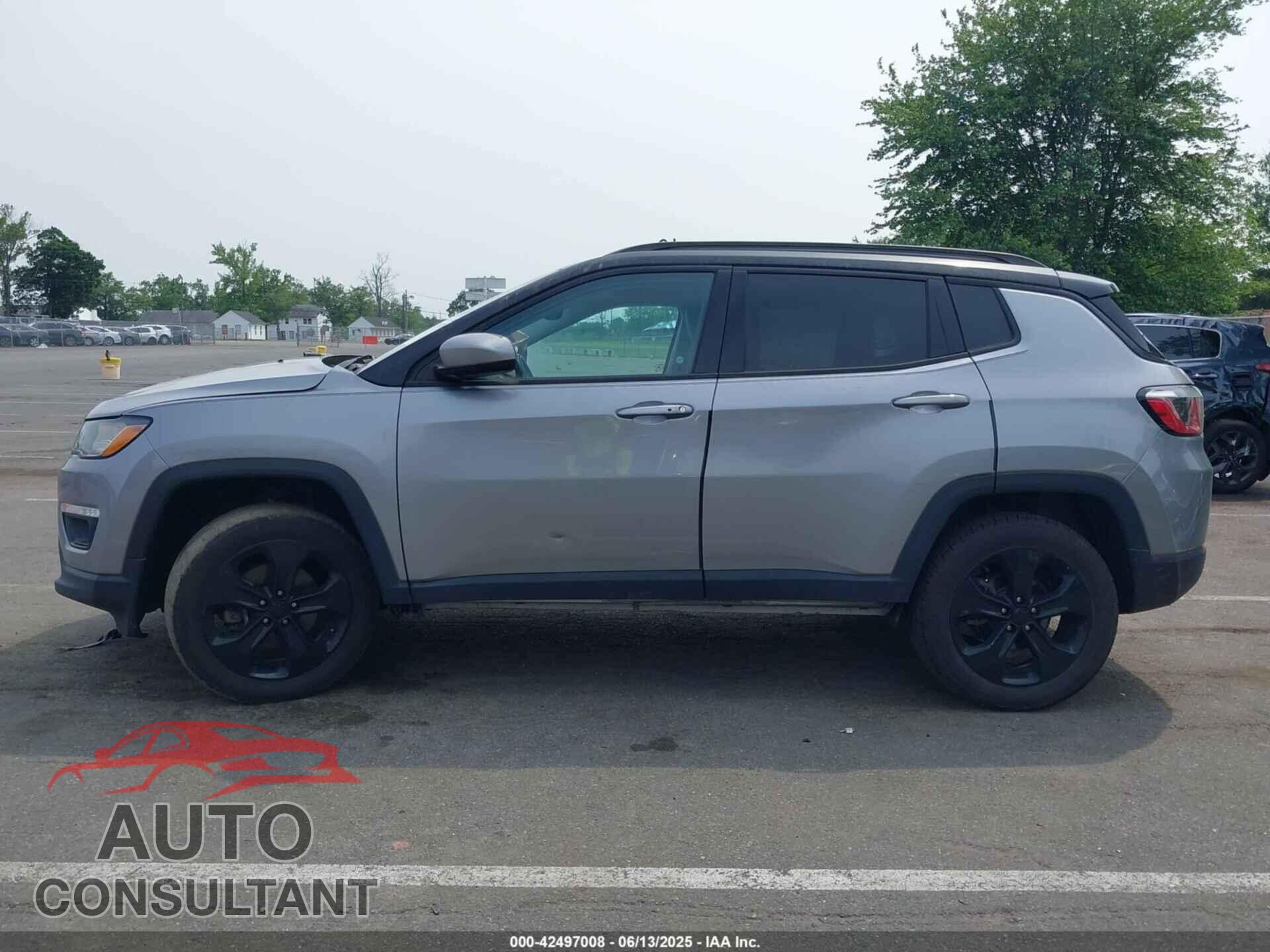 JEEP COMPASS 2018 - 3C4NJDBB2JT313502
