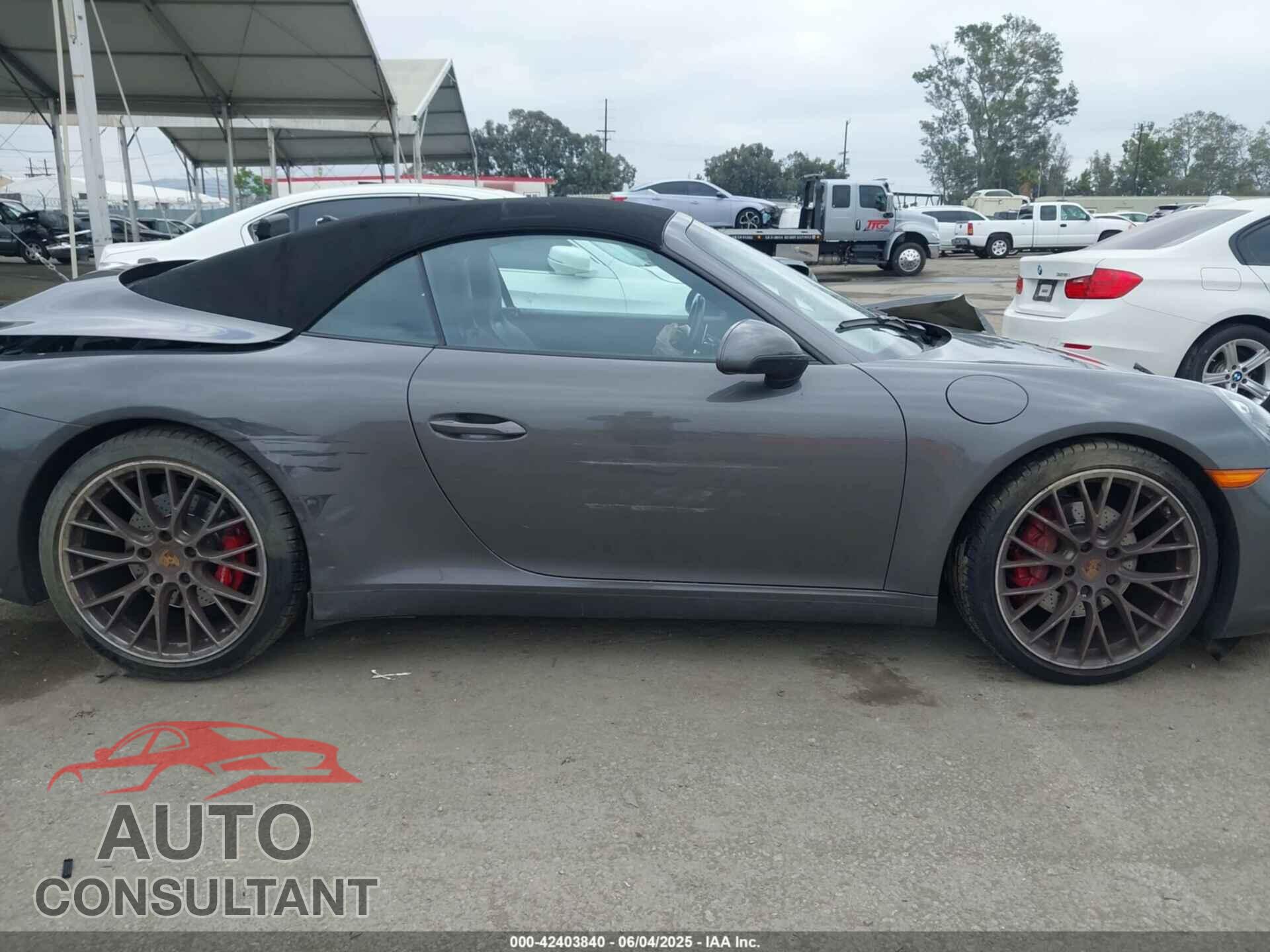 PORSCHE 911 2018 - WP0CA2A98JS138409
