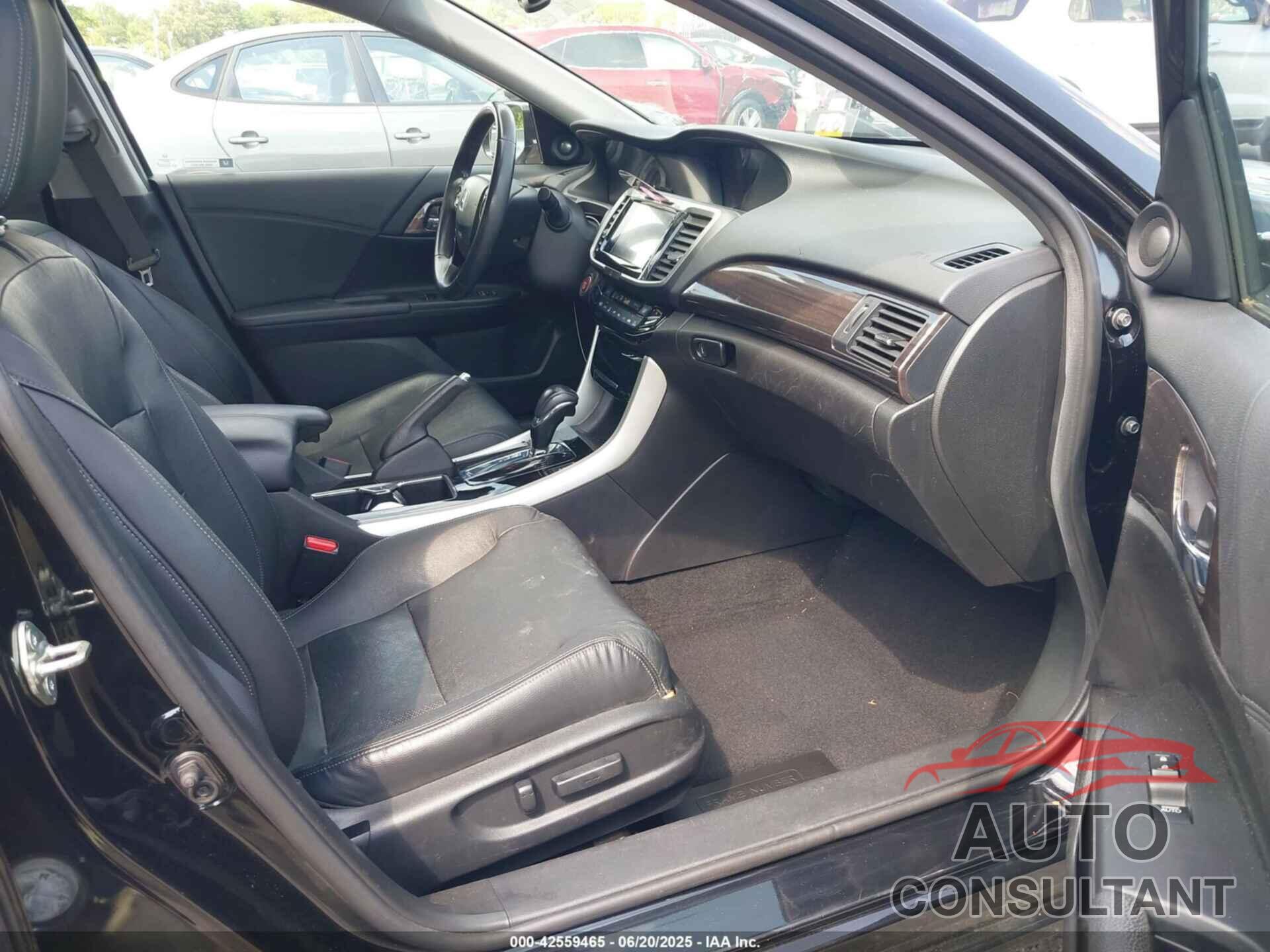 HONDA ACCORD 2017 - 1HGCR3F8XHA037758