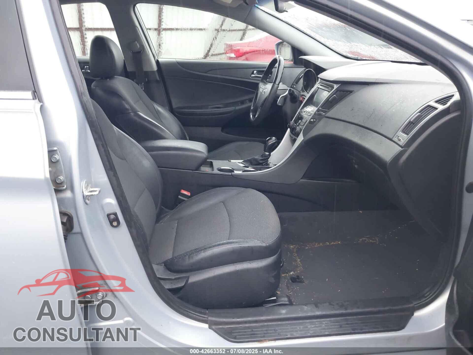 HYUNDAI SONATA 2011 - 5NPEC4AC2BH142112