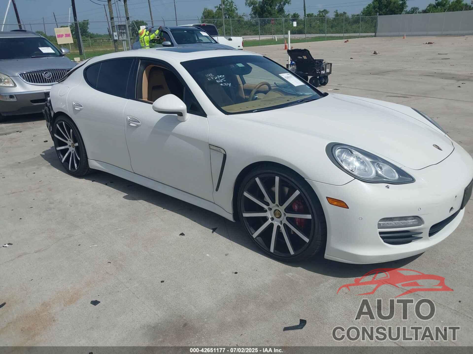 PORSCHE PANAMERA 2012 - WP0AA2A72CL070210