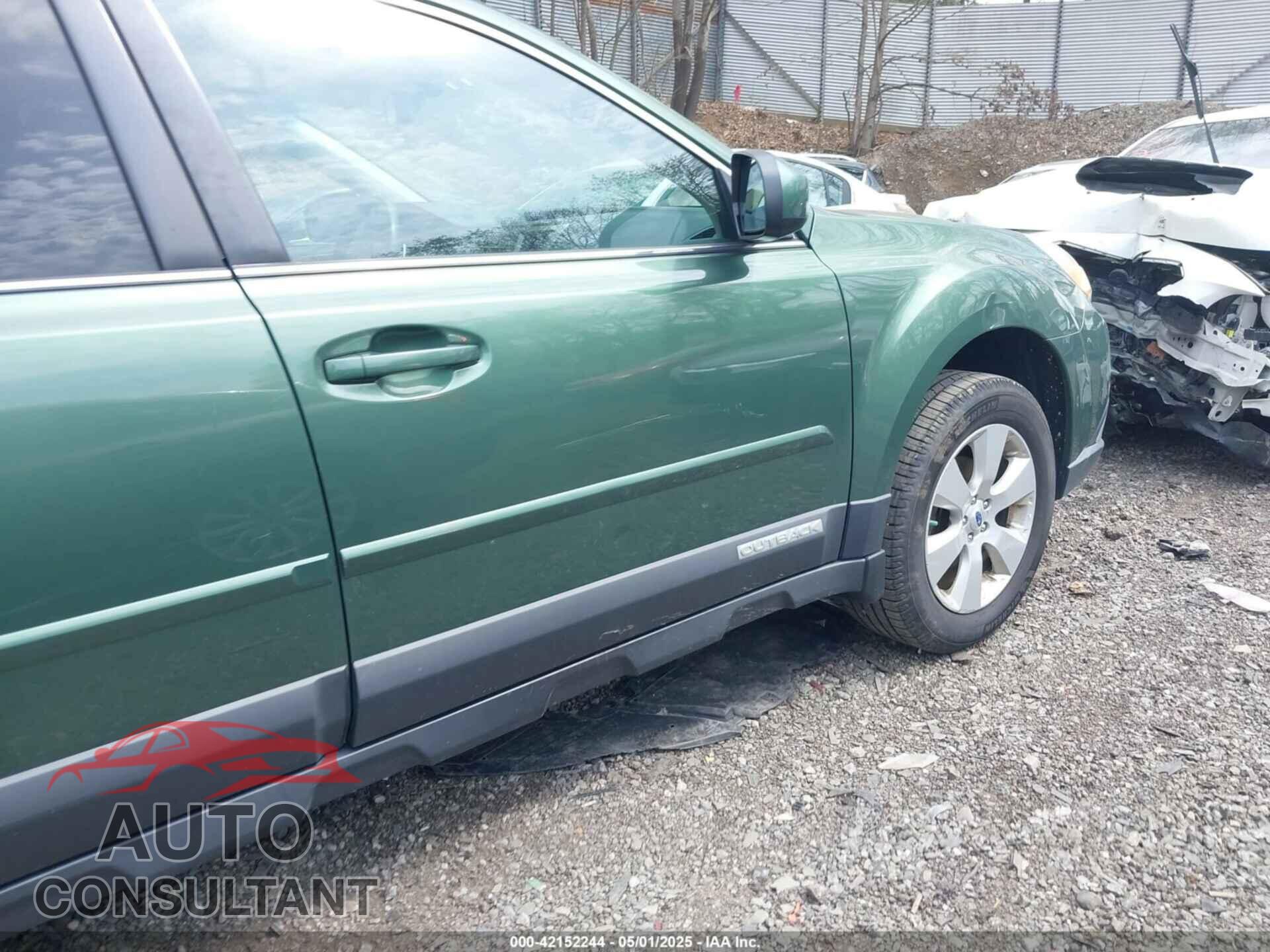 SUBARU OUTBACK 2011 - 4S4BRBKC8B3440546