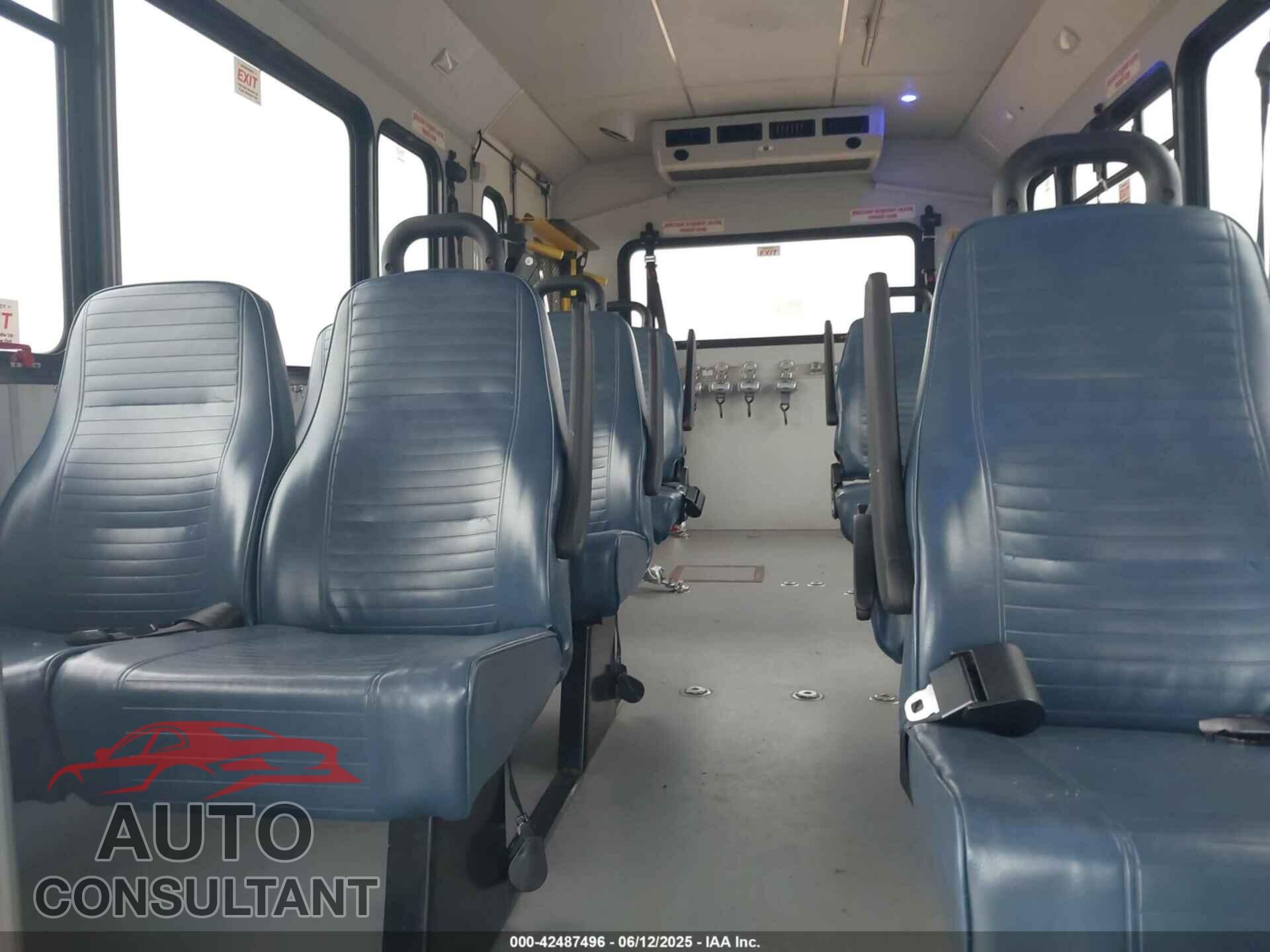 FORD E-450 CUTAWAY 2018 - 1FDFE4FS1JDC37906