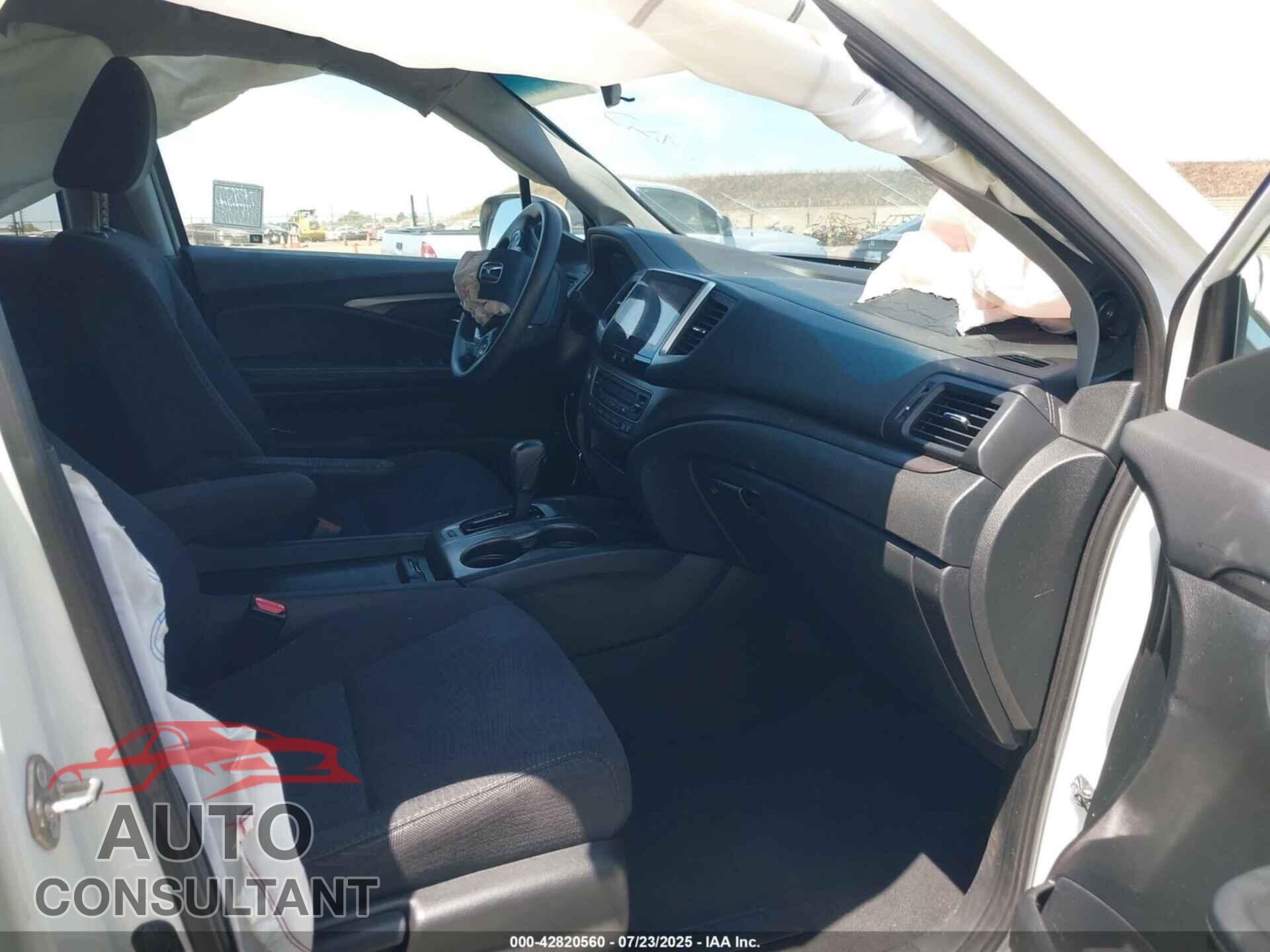 HONDA PILOT 2017 - 5FNYF5H35HB008508