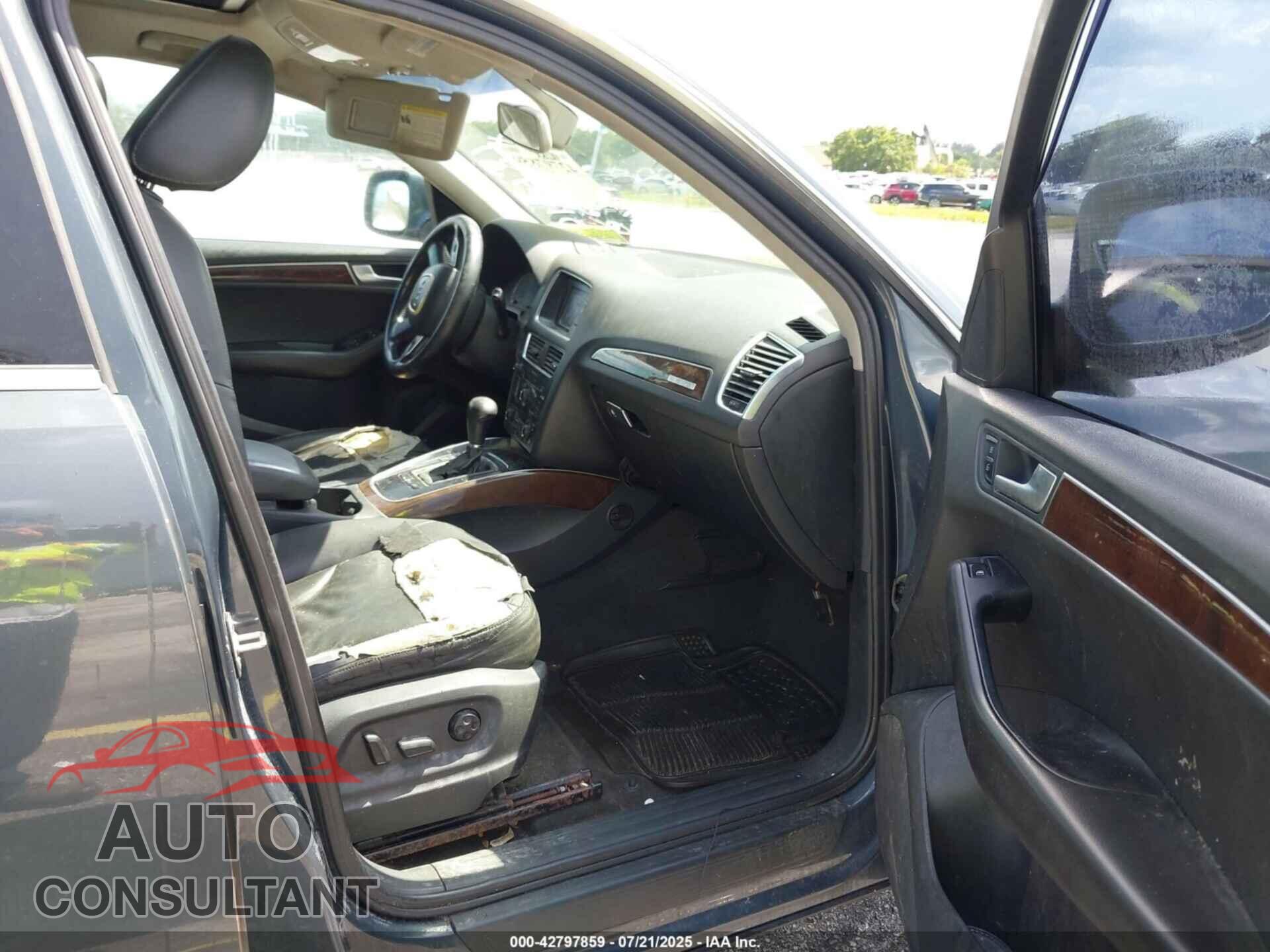 AUDI Q5 2011 - WA1CFAFP0BA014431