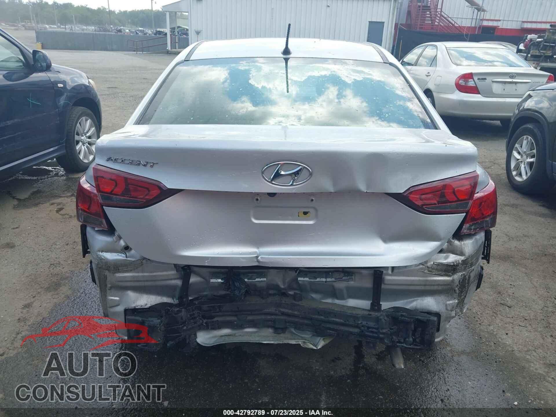 HYUNDAI ACCENT 2021 - 3KPC24A64ME142401