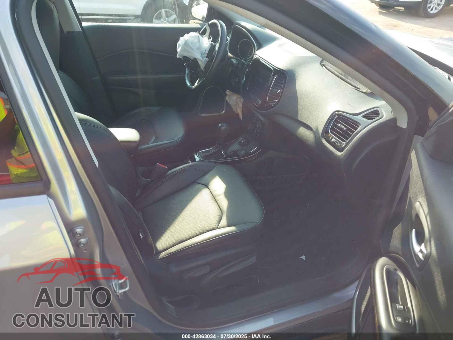 JEEP COMPASS 2021 - 3C4NJDCB0MT549729
