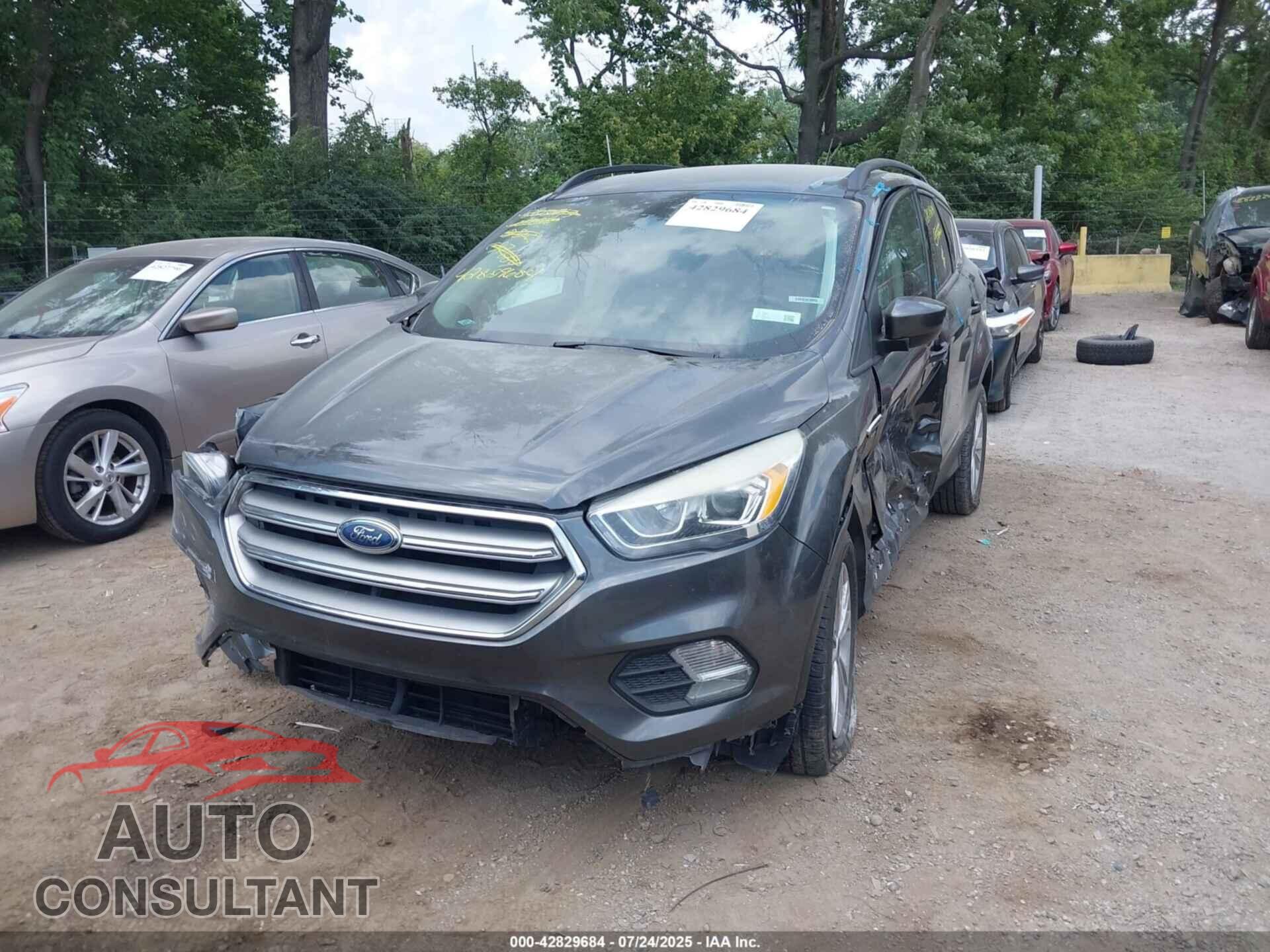 FORD ESCAPE 2017 - 1FMCU0GD5HUC97664
