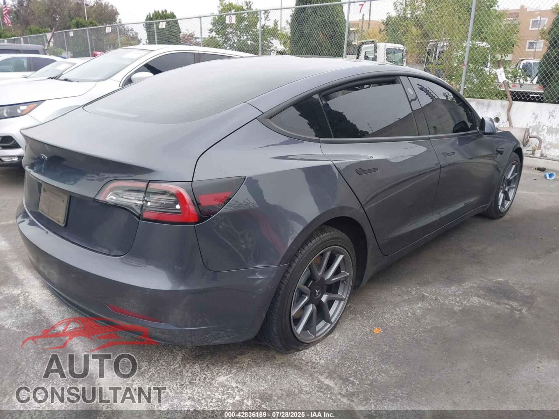 TESLA MODEL 3 2022 - 5YJ3E1EA2NF235465