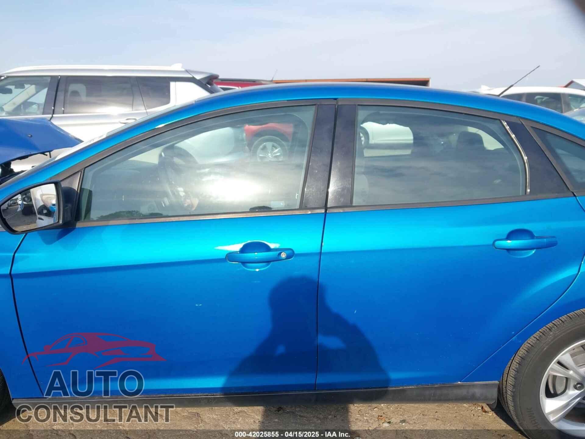 FORD FOCUS 2014 - 1FADP3F22EL203765