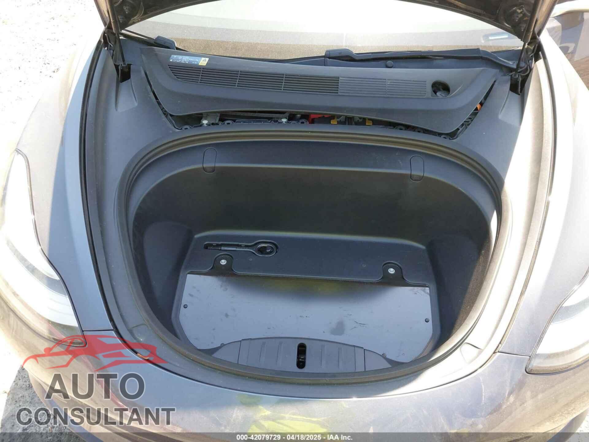 TESLA MODEL 3 2018 - 5YJ3E1EA9JF034558