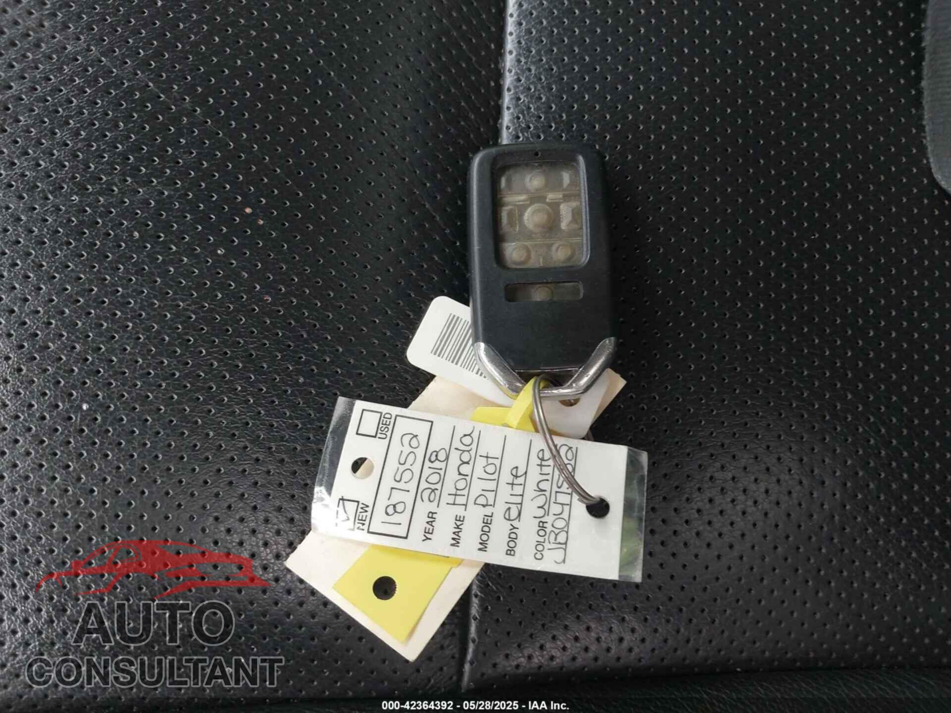 HONDA PILOT 2018 - 5FNYF6H03JB047552