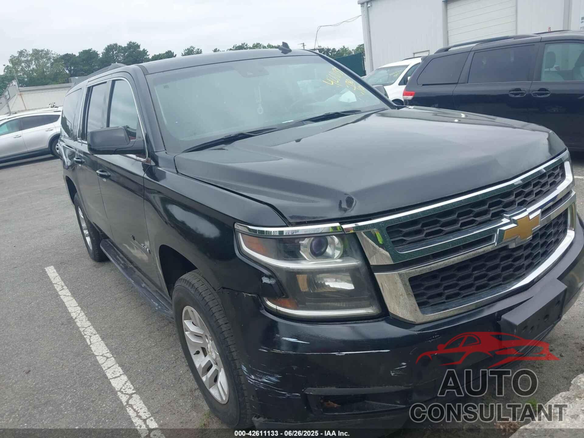 CHEVROLET SUBURBAN 1500 2015 - 1GNSKJKC4FR152116